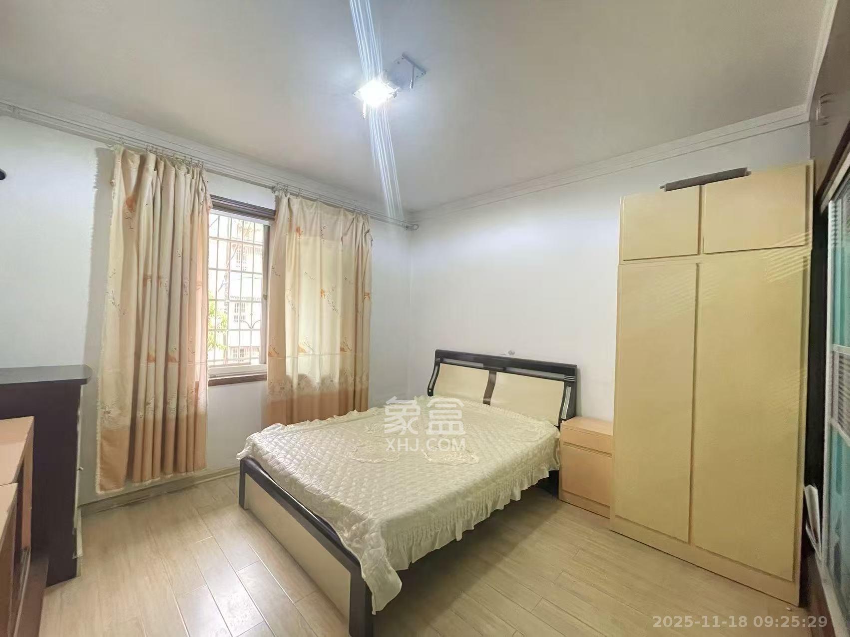 卓峰家园  3室2厅2卫    2000.0元/月室内图