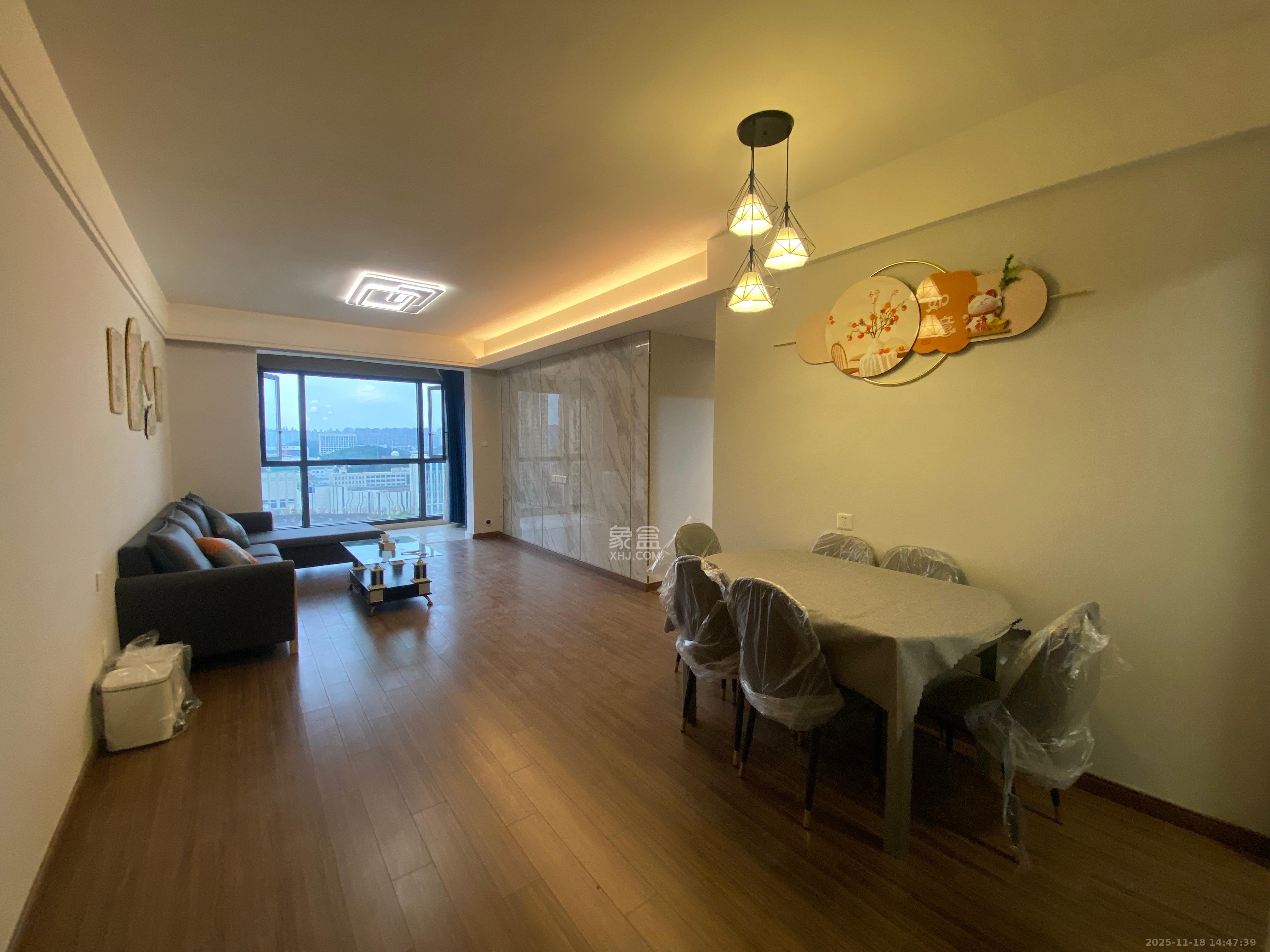 保利香槟国际 3室2厅1卫 1900.0元/月 保利香槟国际 3室2厅1卫 1900.0元/月室内图