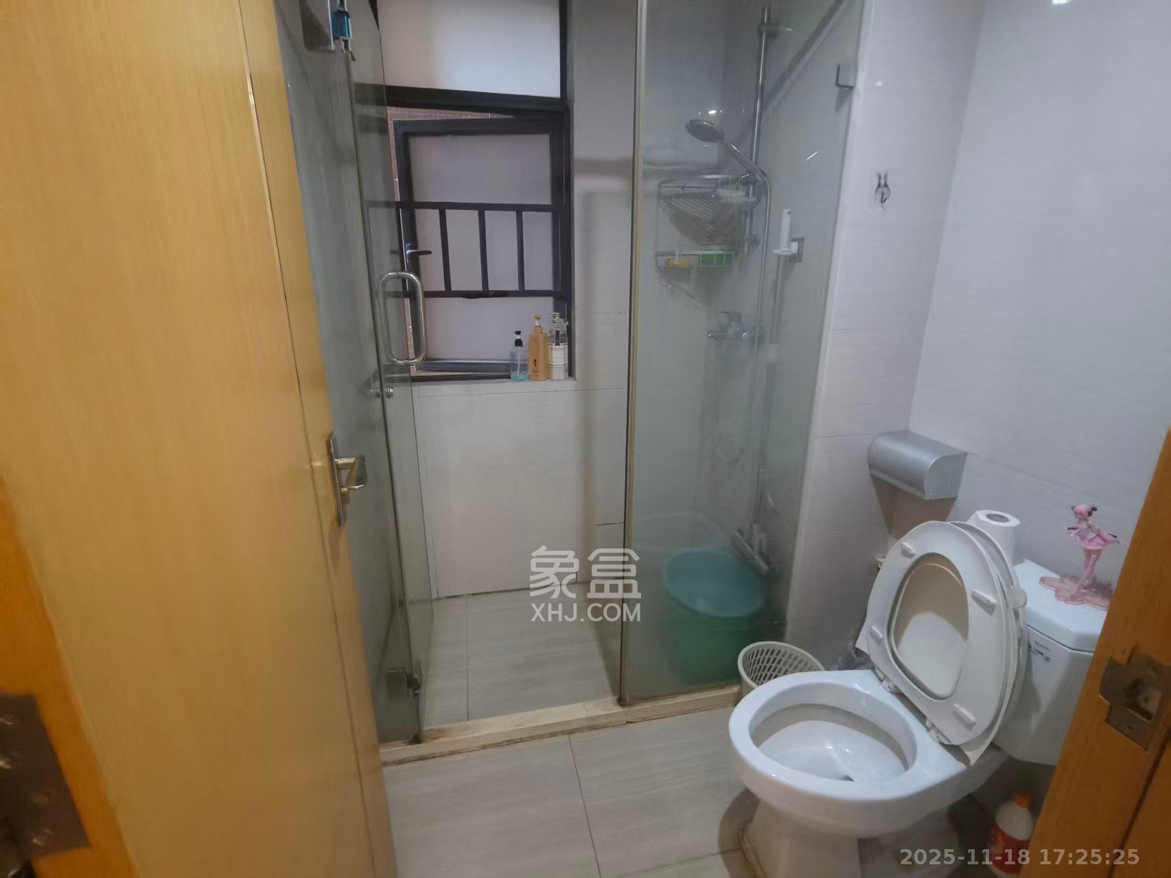 中海国际四期 2室2厅1卫 1800.0元/月 中海国际四期 2室2厅1卫 1800.0元/月室内图