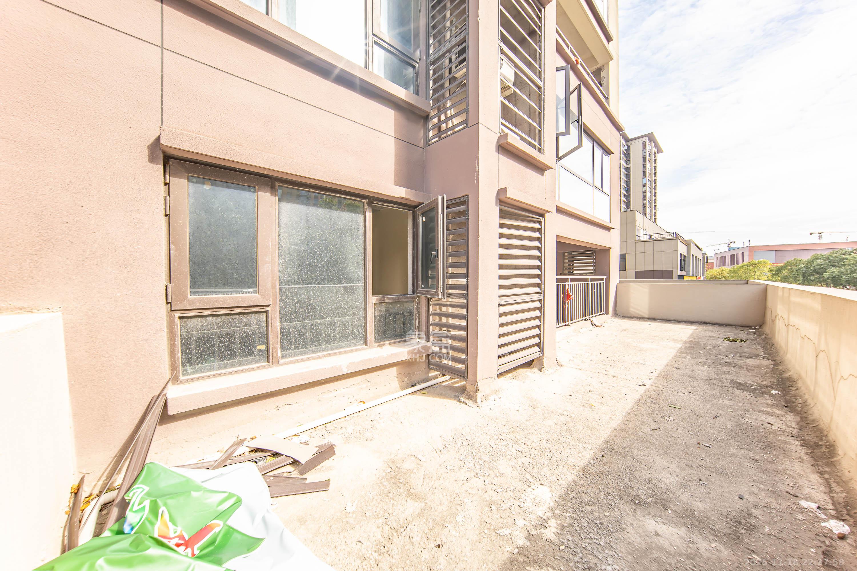 城发恒伟星雅韵（恒伟星辉苑）  4室2厅2卫    136.0万其他