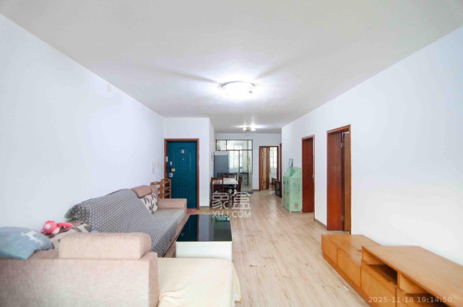 恩瑞麓山名园（龙王港小区）  3室2厅2卫    1900.0元/月室内图