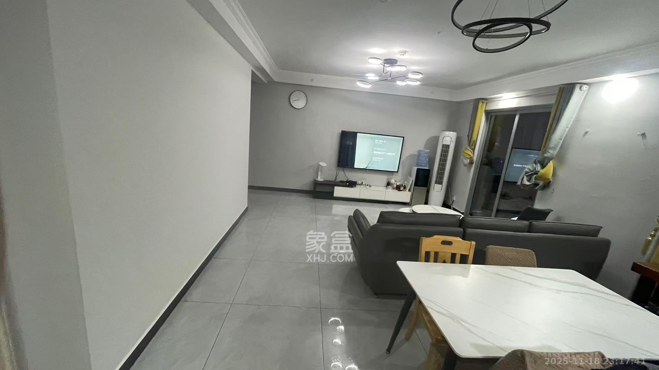 保利天禧D区  4室2厅2卫    4000.0元/月室内图