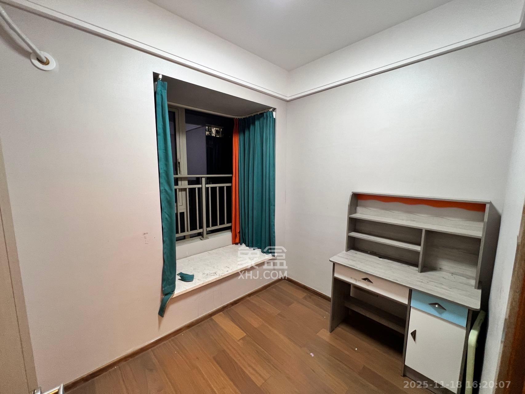 梅溪湖金茂湾  4室2厅2卫    3200.0元/月室内图