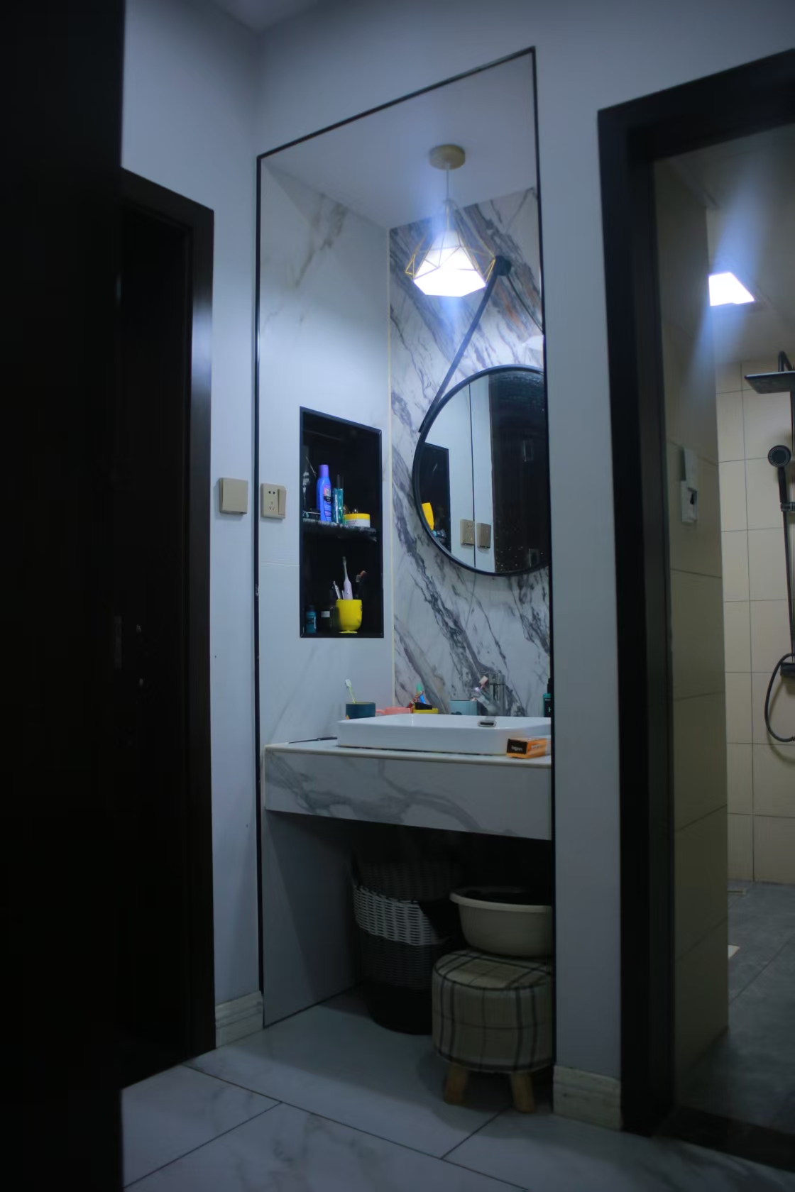 新世界建材城  2室2厅1卫    41.0万客厅