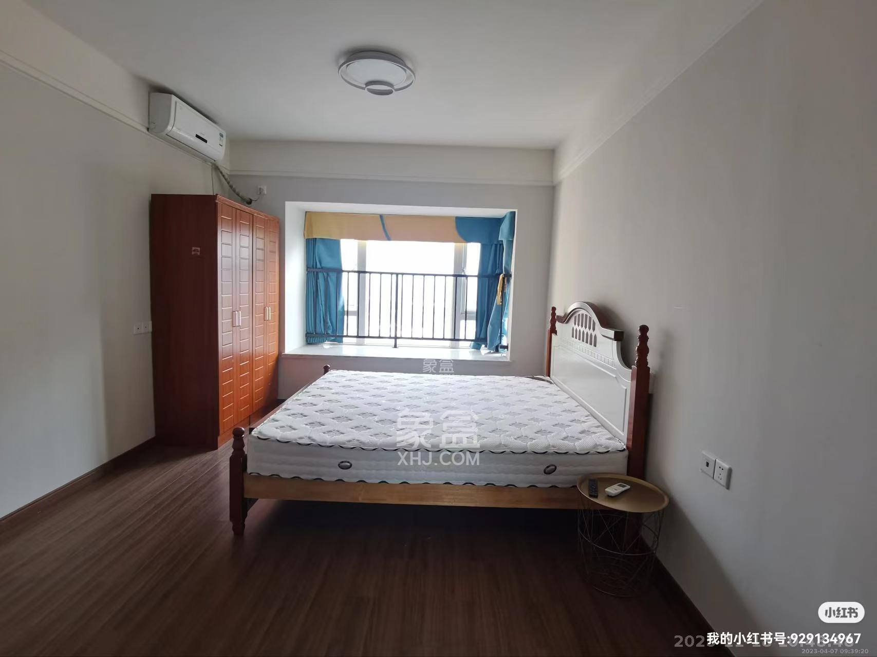 保利香槟国际  4室2厅2卫    2000.0元/月室内图