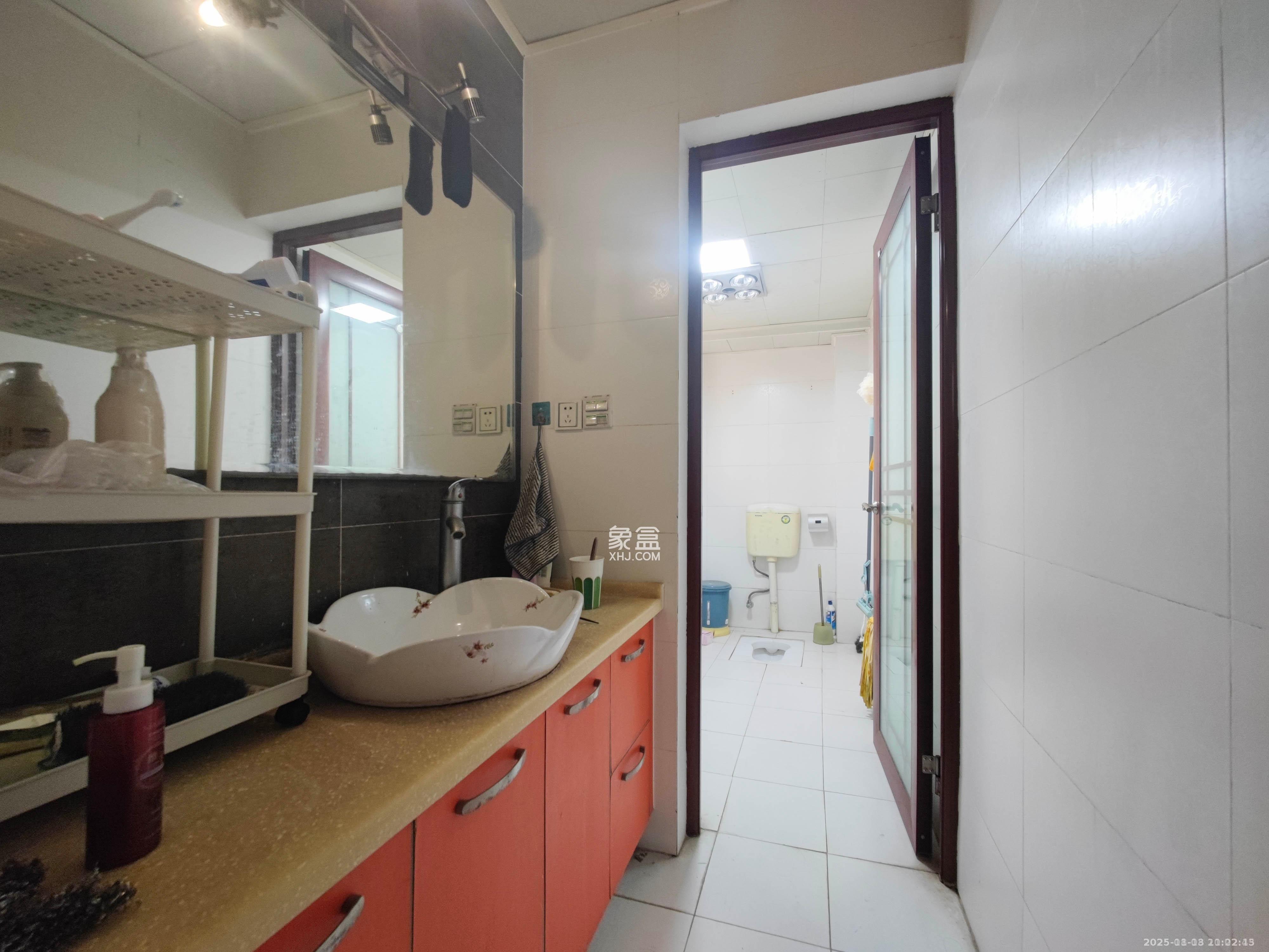 佳园星城  1室2厅2卫    2000.0元/月室内图