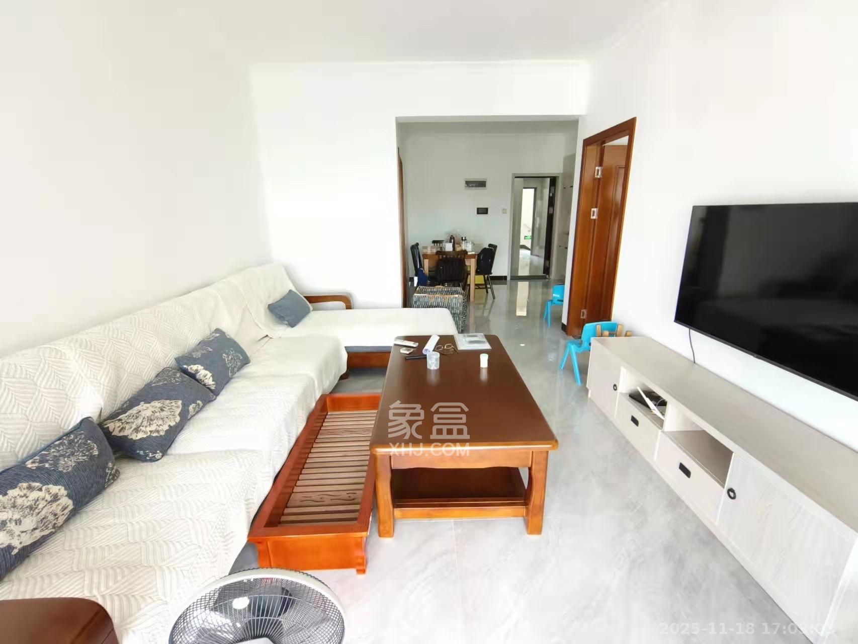 盛世耀凯  2室2厅1卫    2300.0元/月室内图