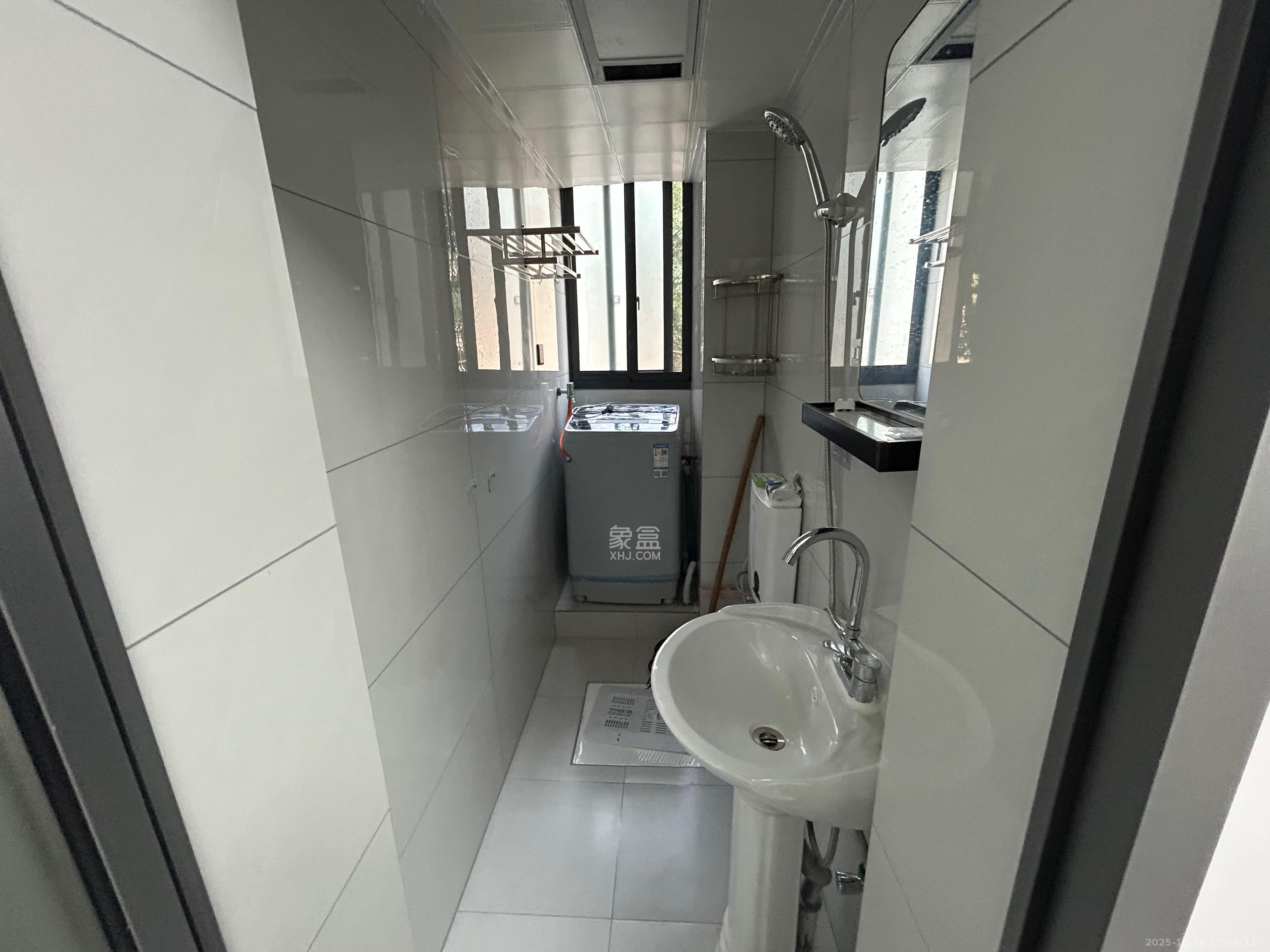 长盛上东区 1室1厅1卫 1400.0元/月 长盛上东区 1室1厅1卫 1400.0元/月室内图