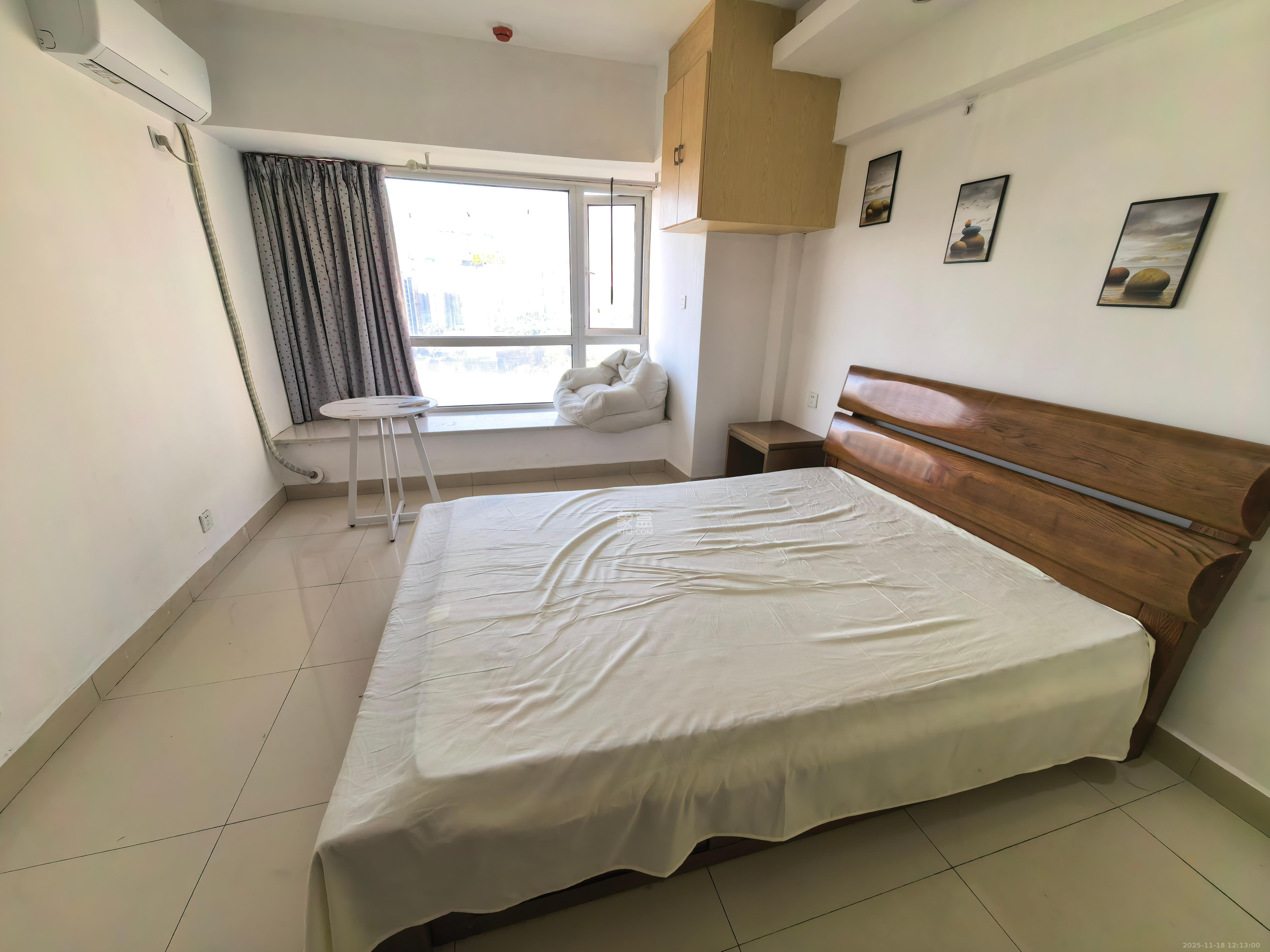 新长海广场  1室1厅1卫    1100.0元/月室内图