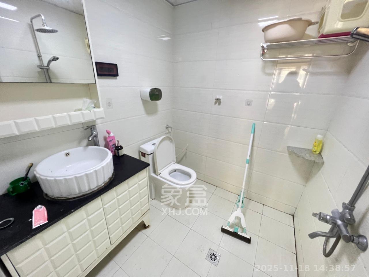 佳兴国际汇  1室1厅1卫    1600.0元/月室内图