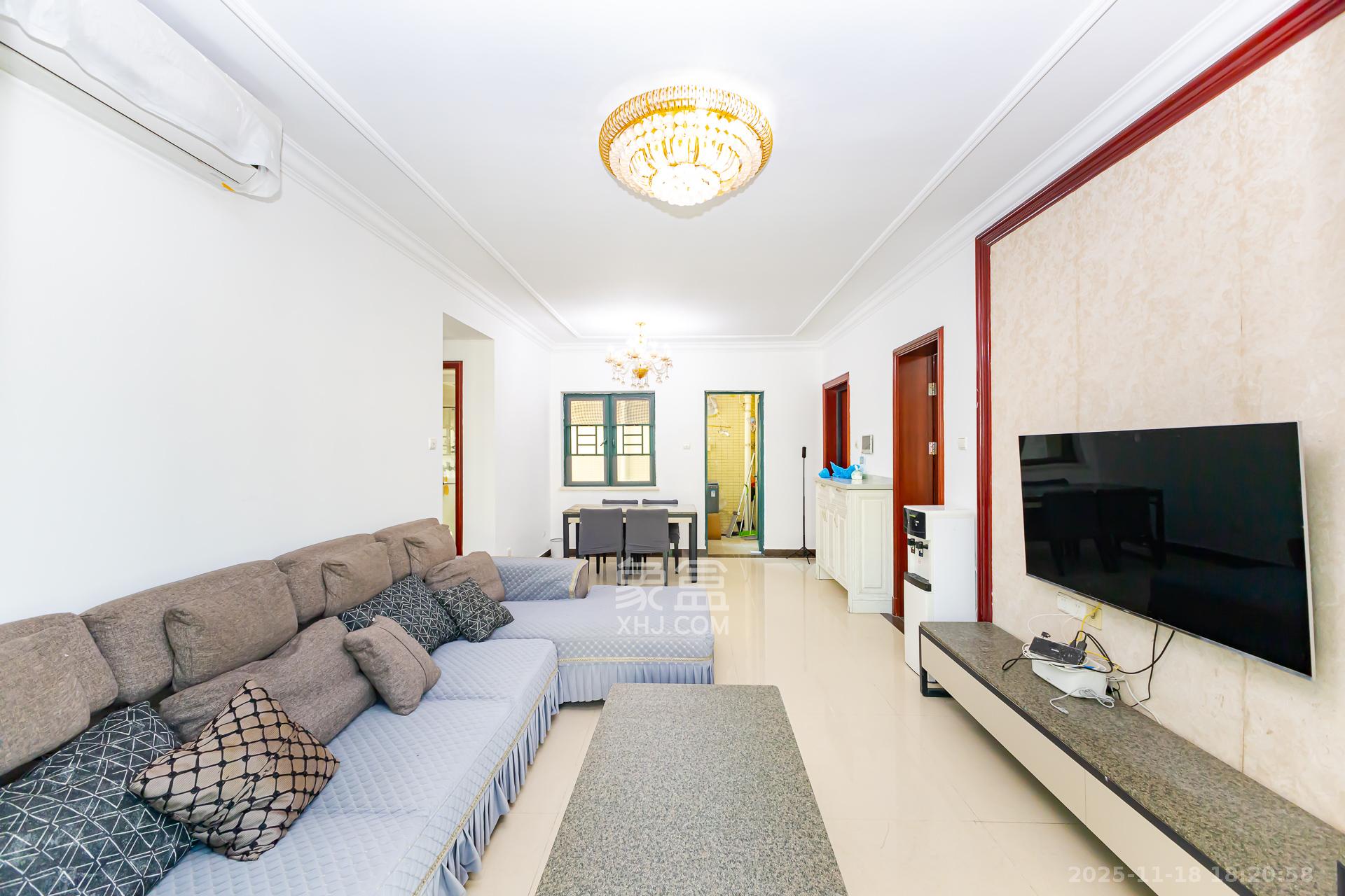 恒大名都 3室2厅1卫 52.0万 恒大名都 3室2厅1卫 52.0万客厅