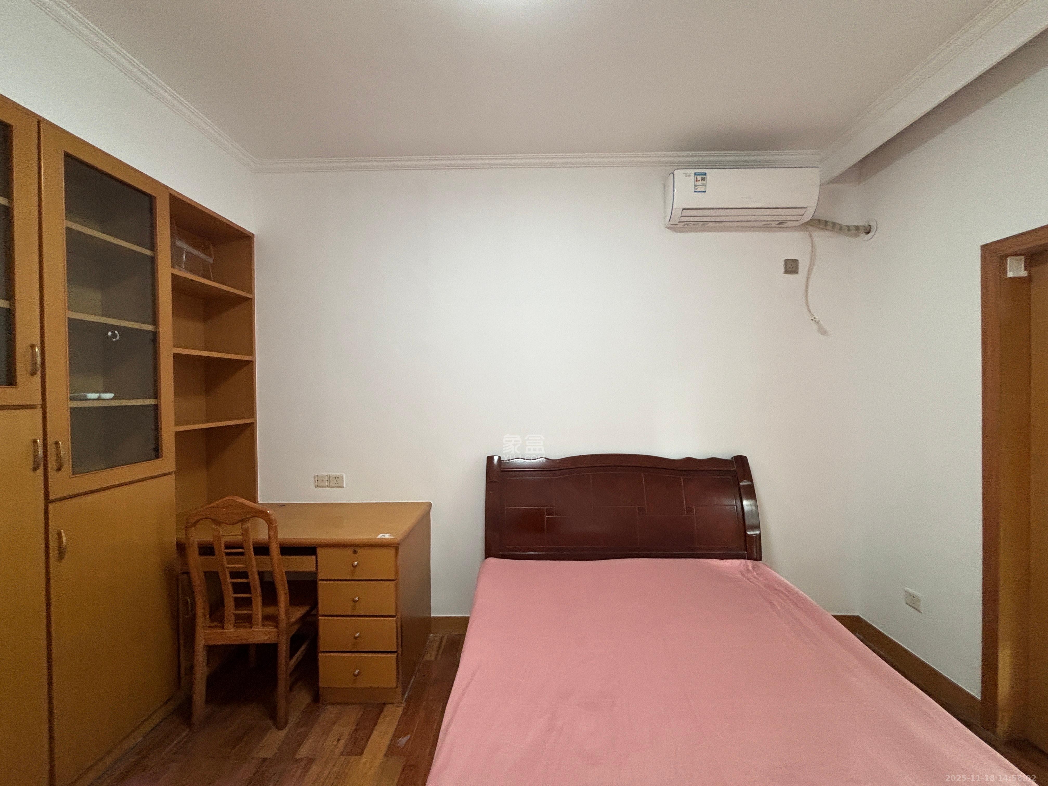 省卫生厅机关大院 3室2厅1卫 2800.0元/月 省卫生厅机关大院 3室2厅1卫 2800.0元/月室内图