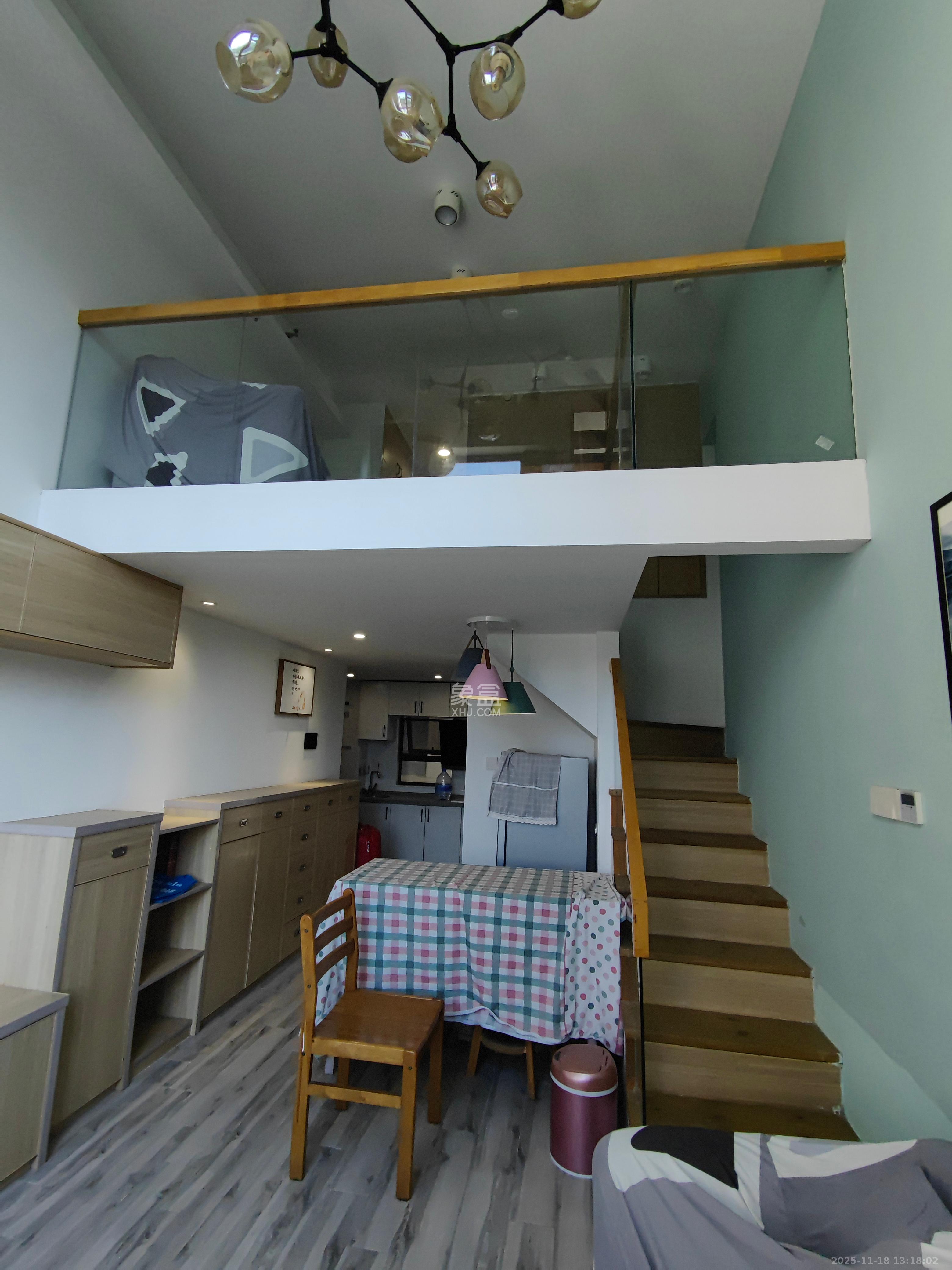 达美溪湖湾  1室1厅1卫    2100.0元/月室内图