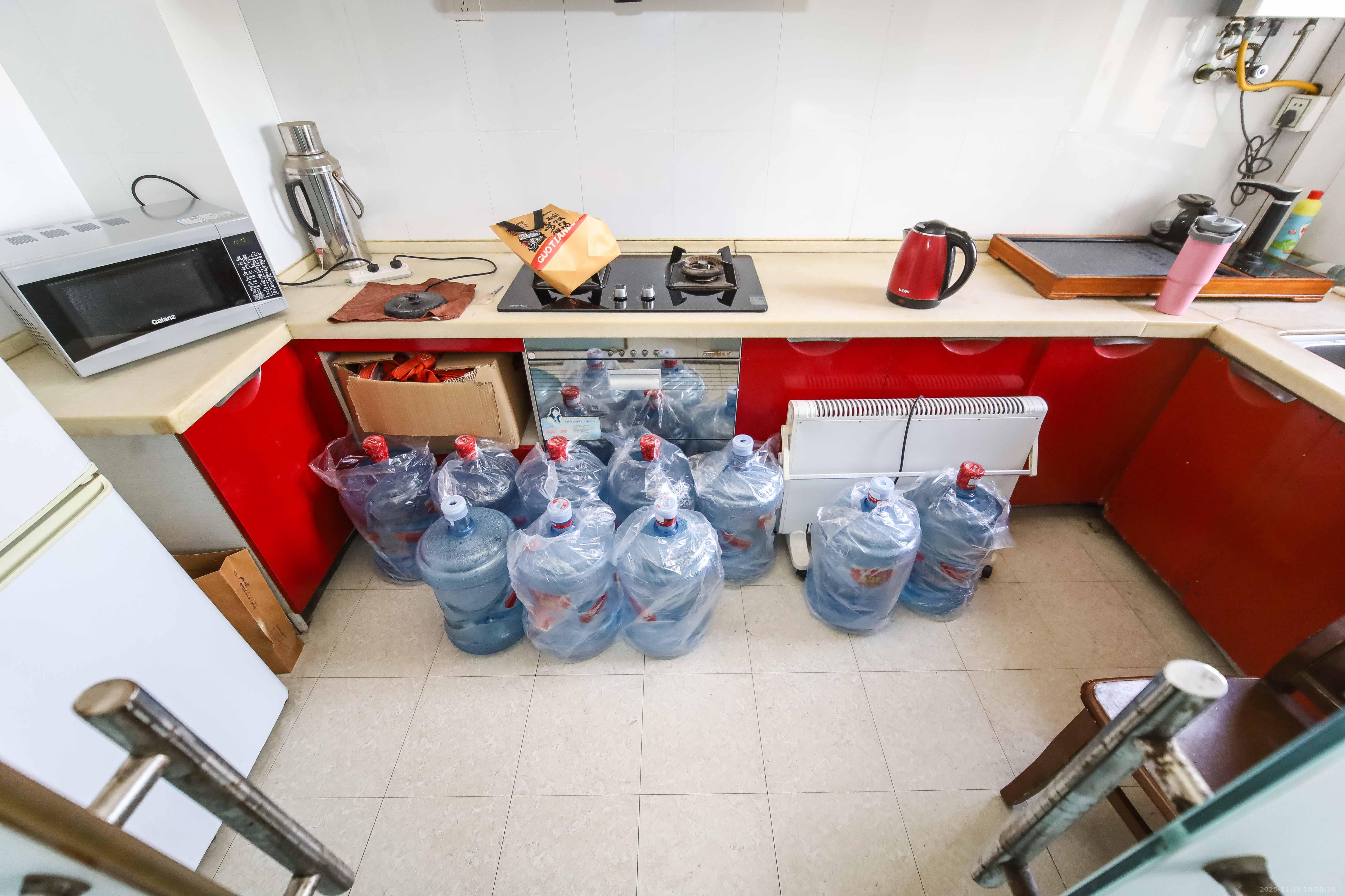 世嘉国际华城  4室2厅2卫    152.0万厨房