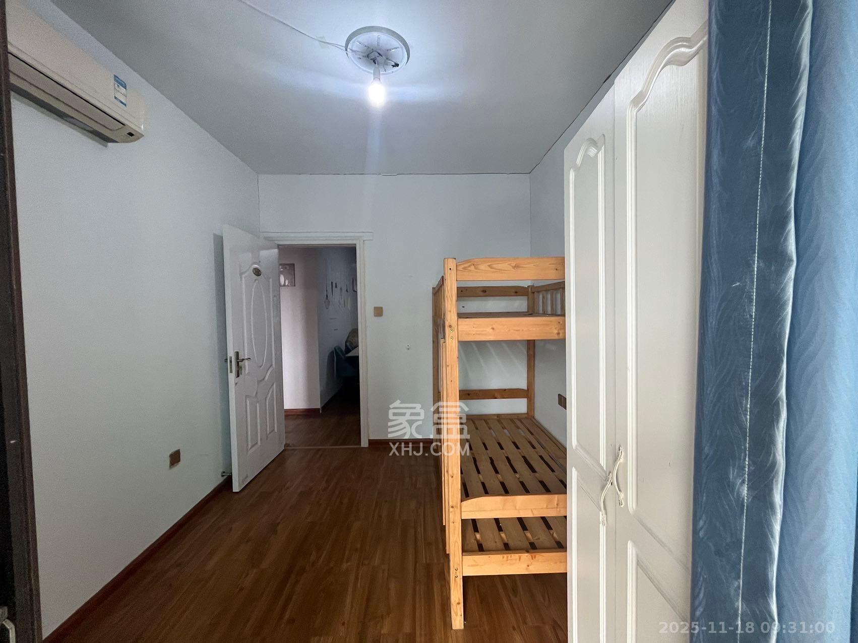 奥克斯缔壹城  5室2厅2卫    2400.0元/月室内图