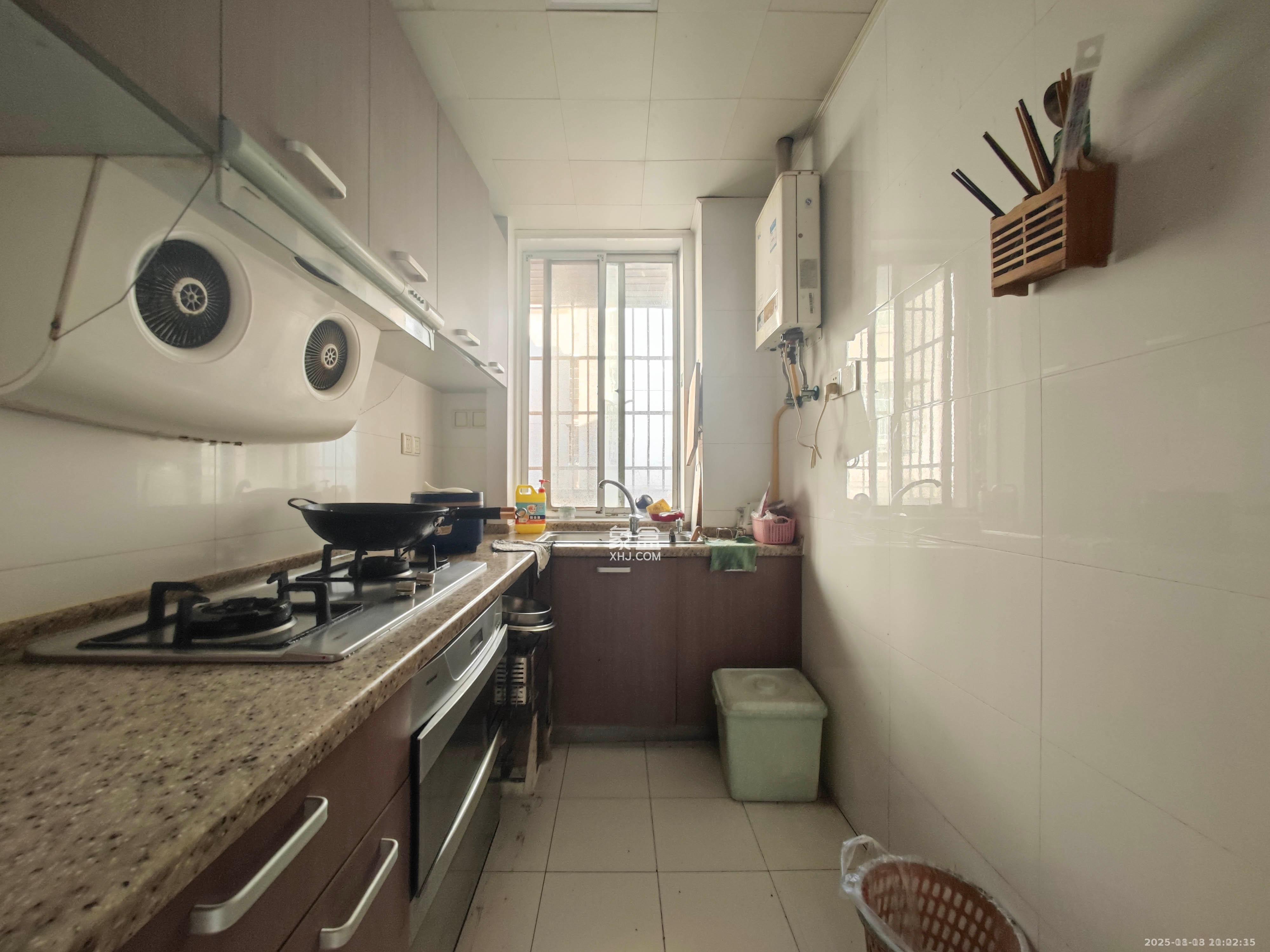 佳园星城  1室2厅2卫    2000.0元/月室内图