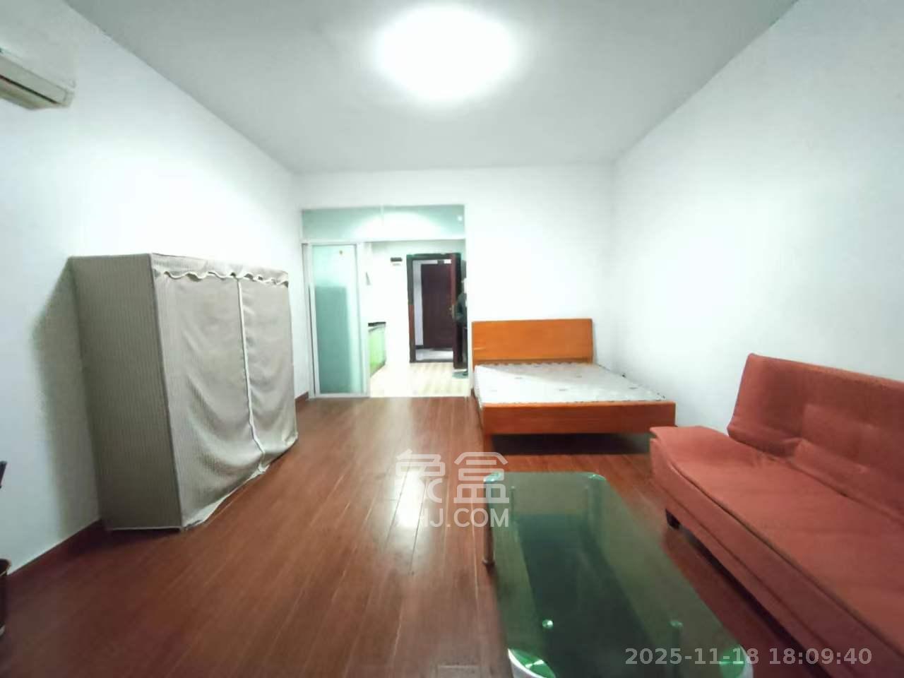 蝴蝶谷 1室1厅1卫 1000.0元/月 蝴蝶谷 1室1厅1卫 1000.0元/月室内图