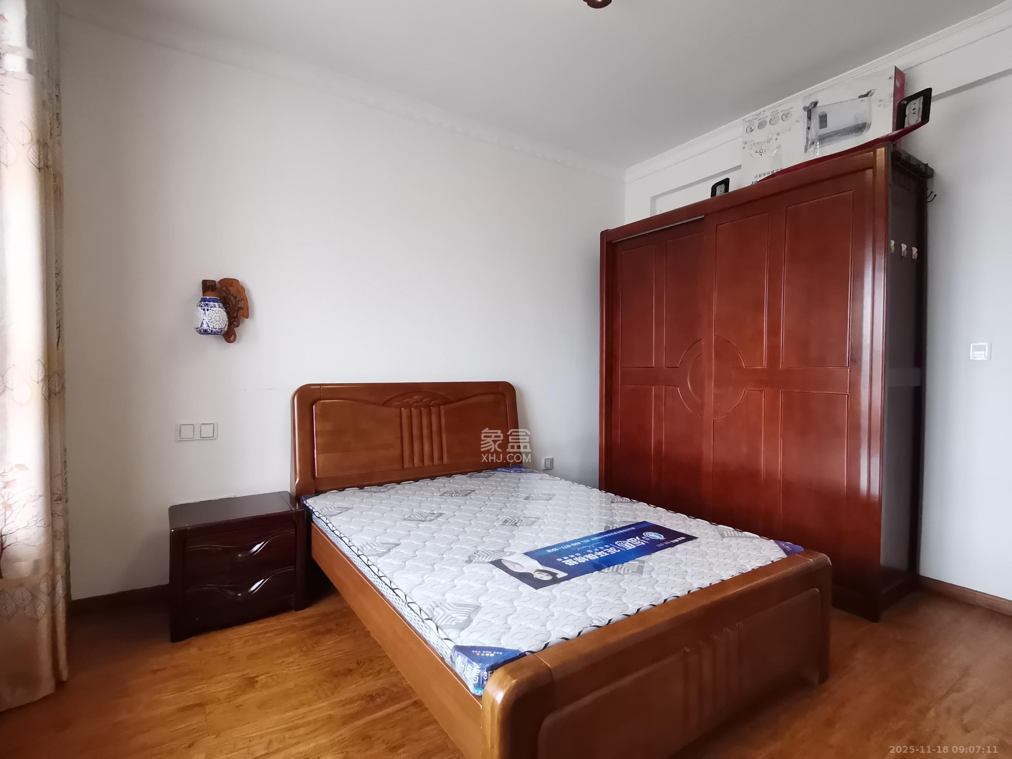 莱茵城  2室2厅1卫    1700.0元/月室内图