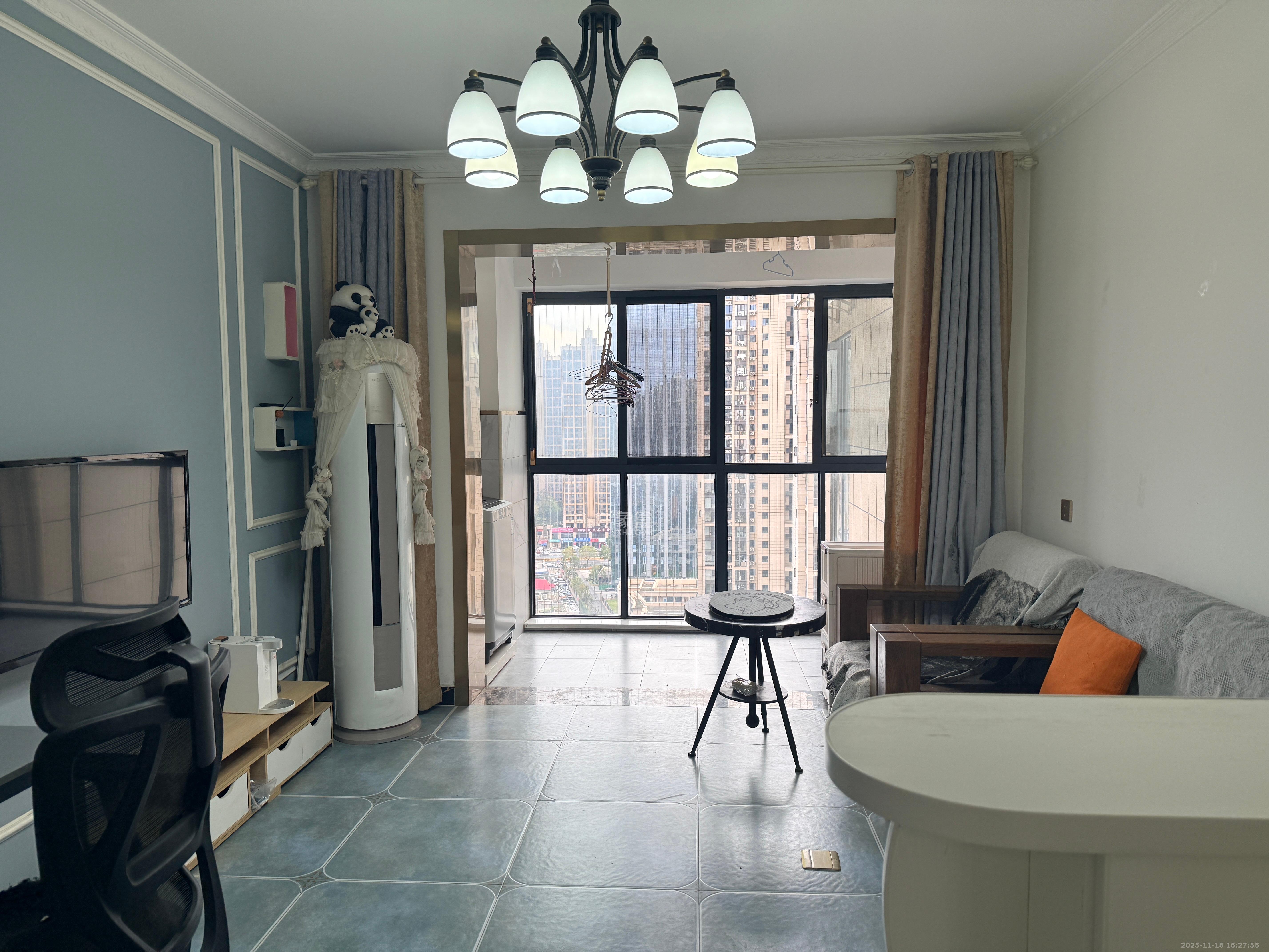 嘉宇银杉（嘉宇西苑）  3室2厅1卫    2200.0元/月