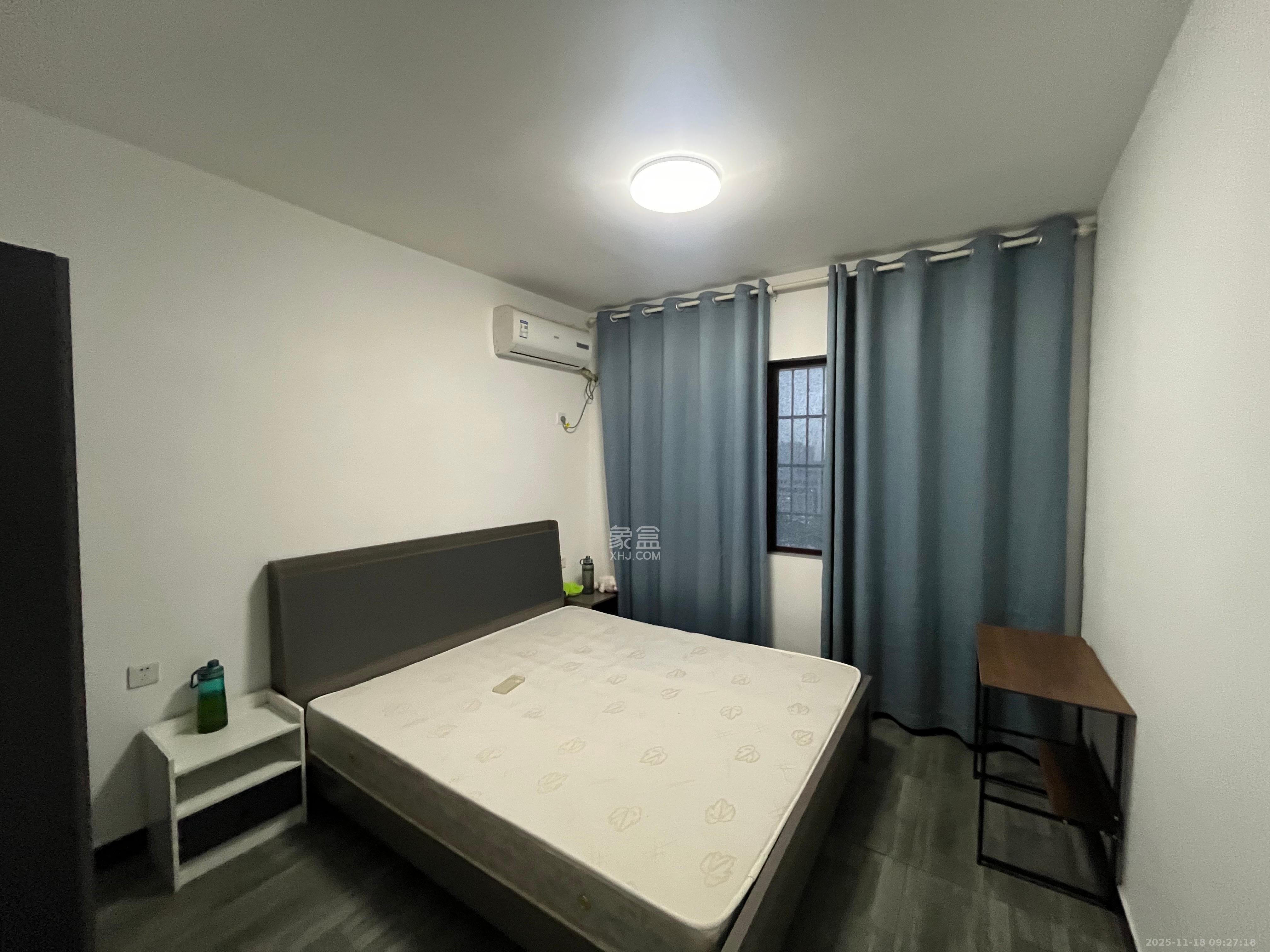 新长海广场  3室2厅1卫    2300.0元/月室内图