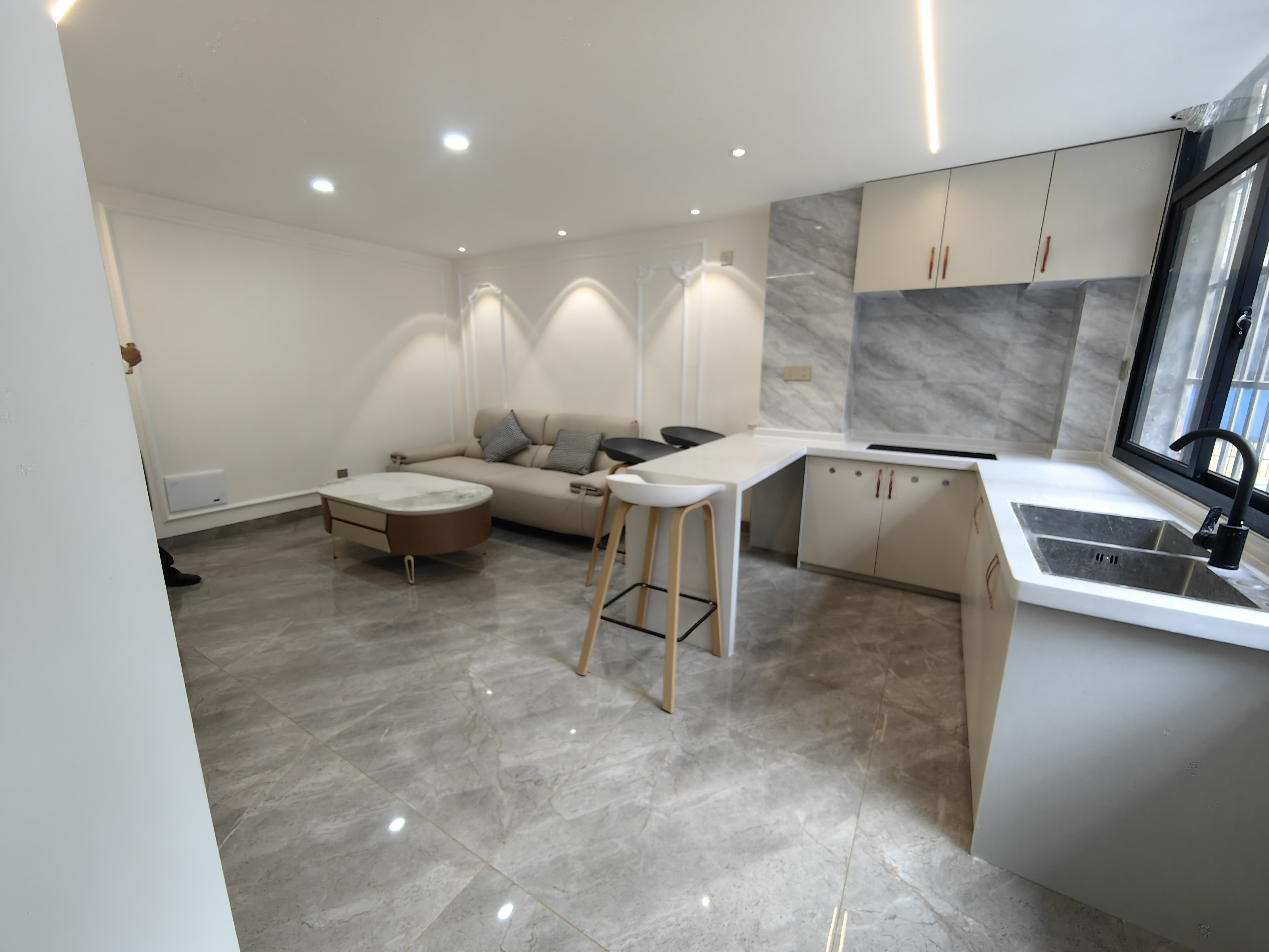 金竹园  1室0厅0卫    55.0万客厅