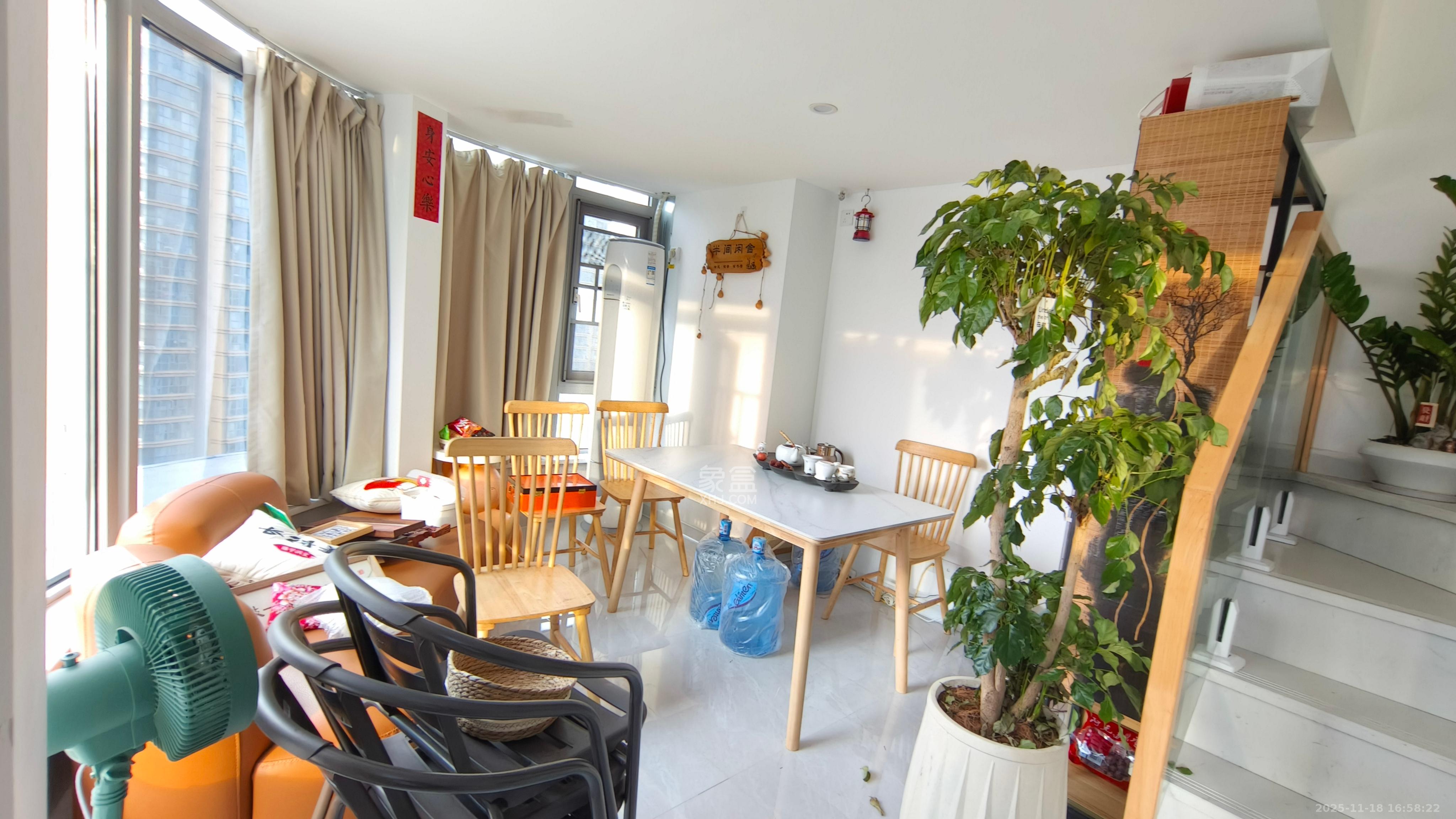 保利天禧EF区  2室1厅1卫    3200.0元/月