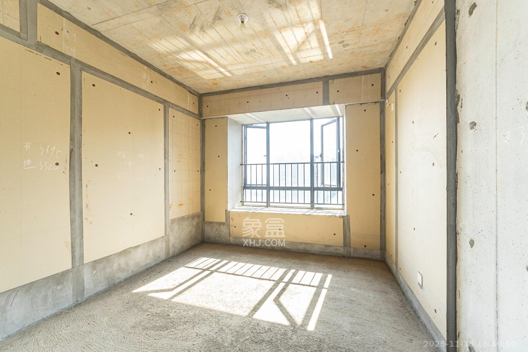 旭辉汇樾城  4室2厅2卫    90.0万卧室