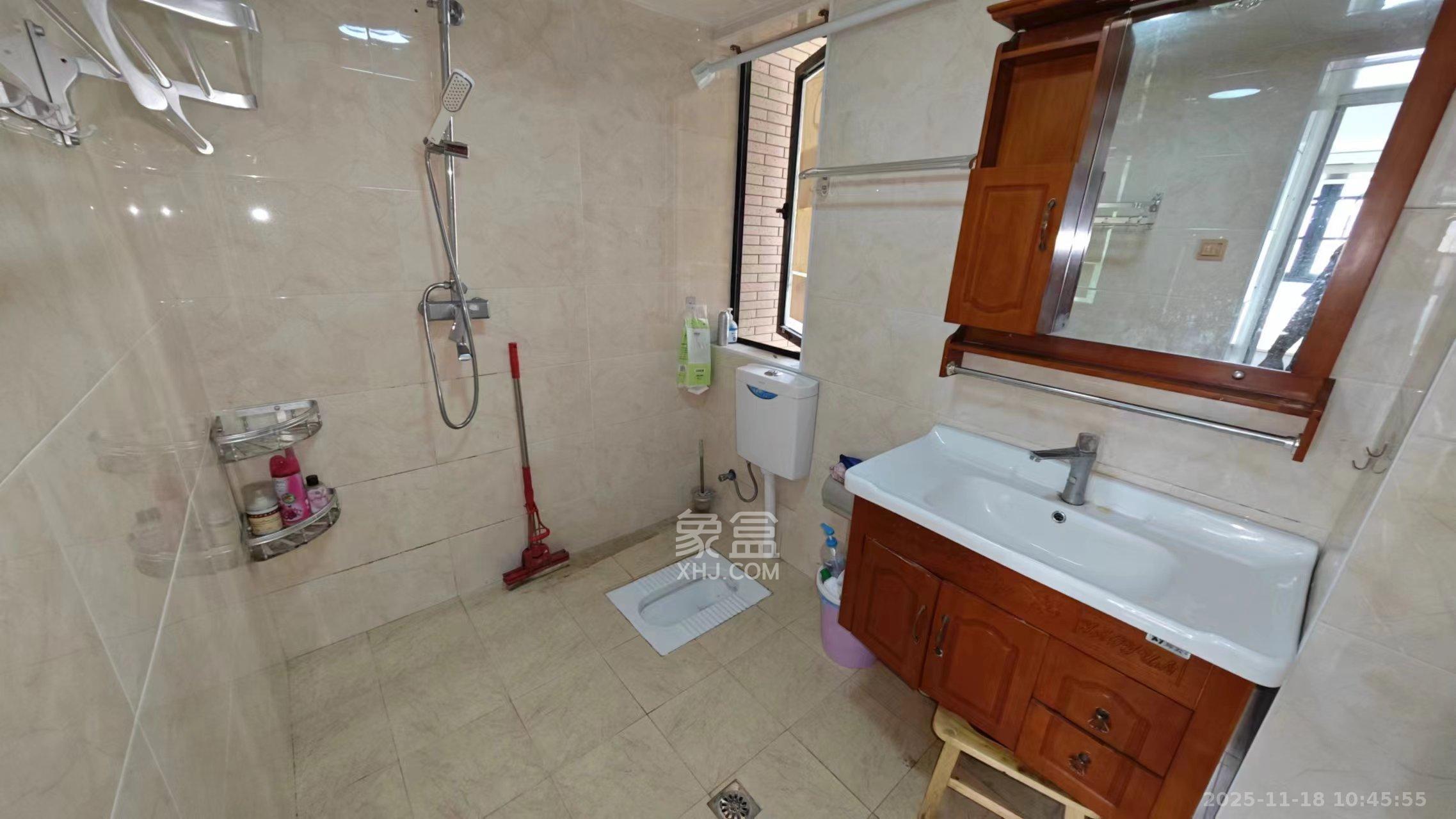 长大卧琥  3室2厅2卫    2800.0元/月室内图