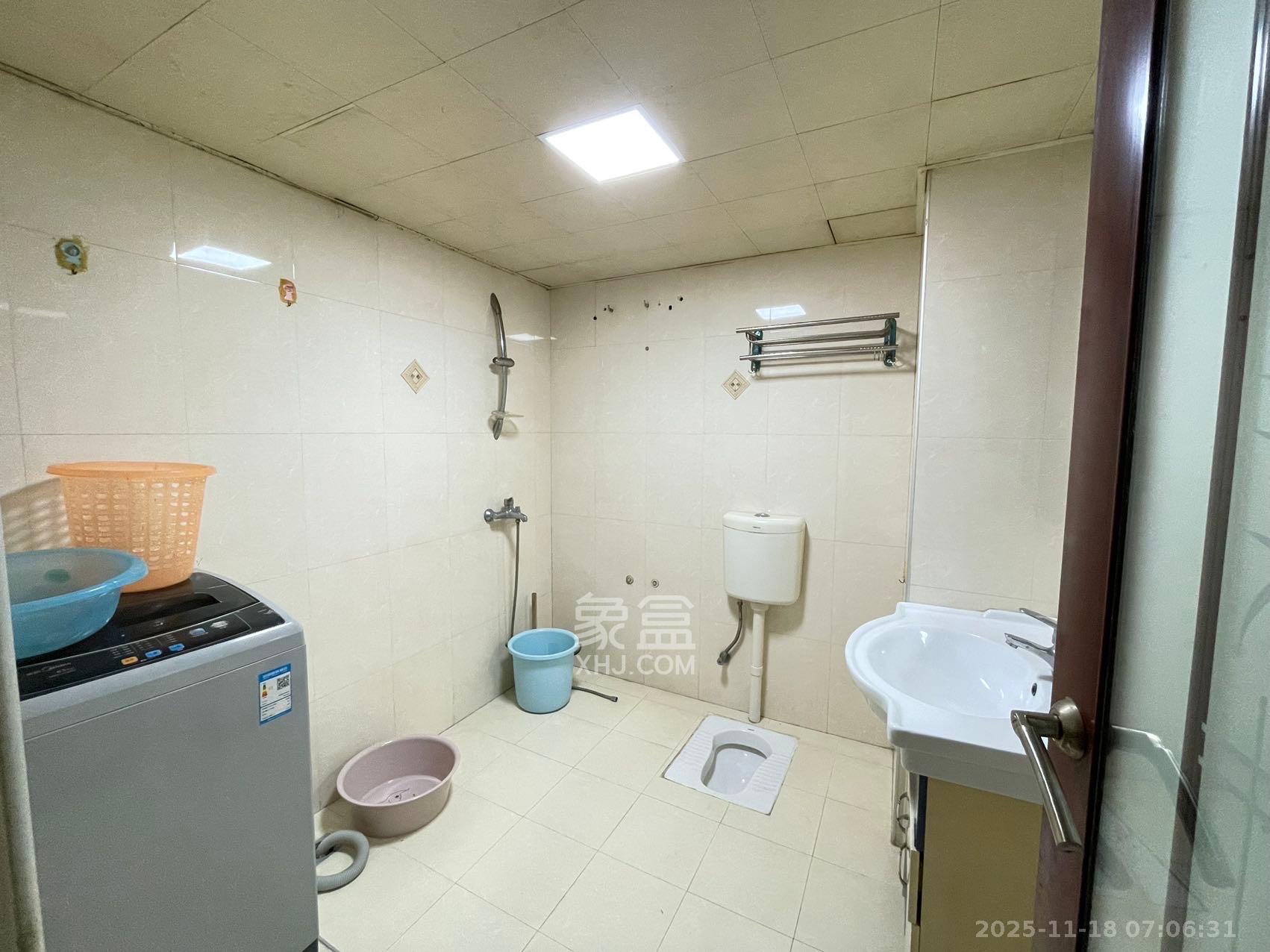 诺亚方舟大厦  3室2厅2卫    2600.0元/月室内图