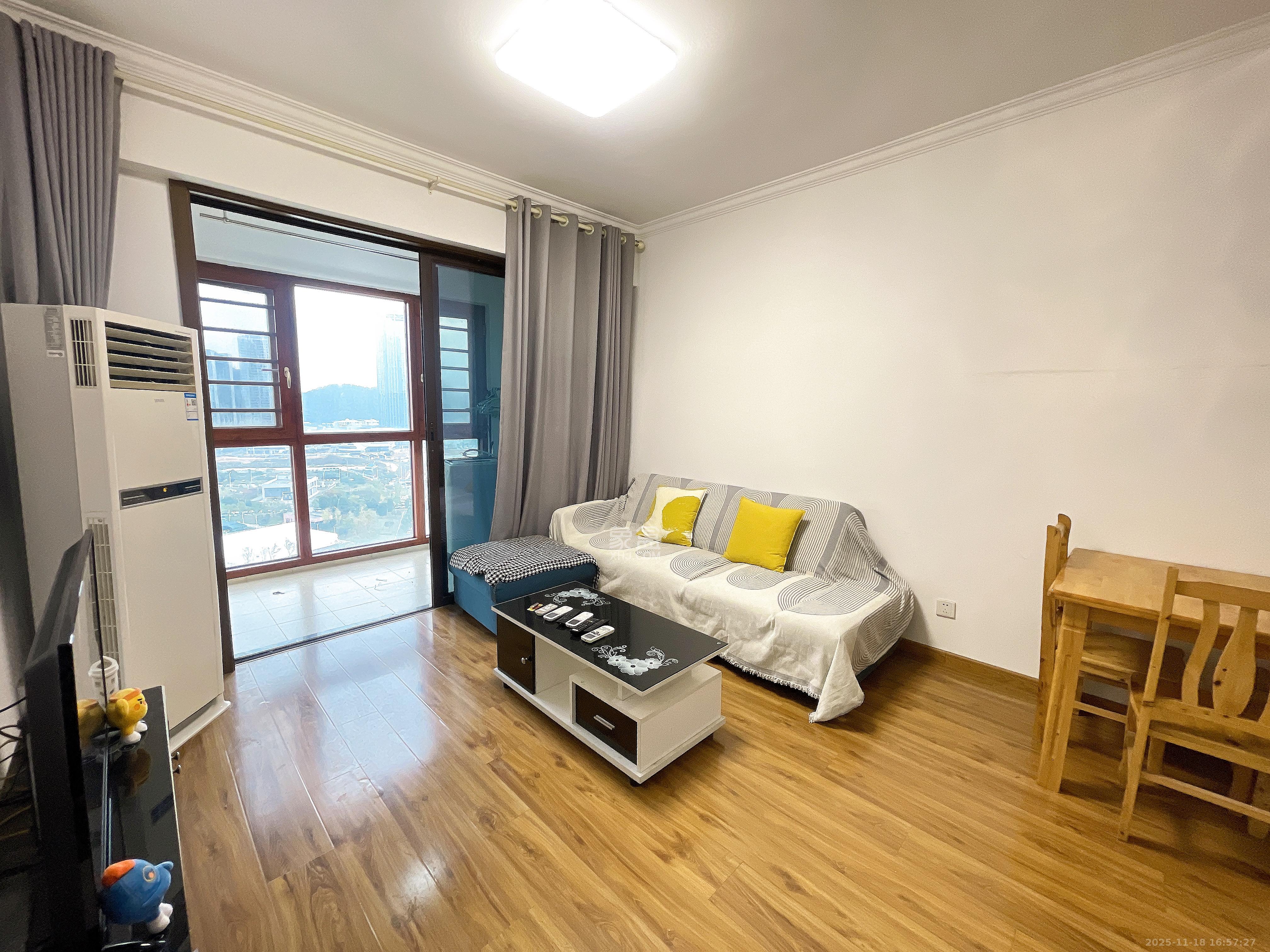 梅溪鑫苑名家  2室2厅1卫    2300.0元/月室内图