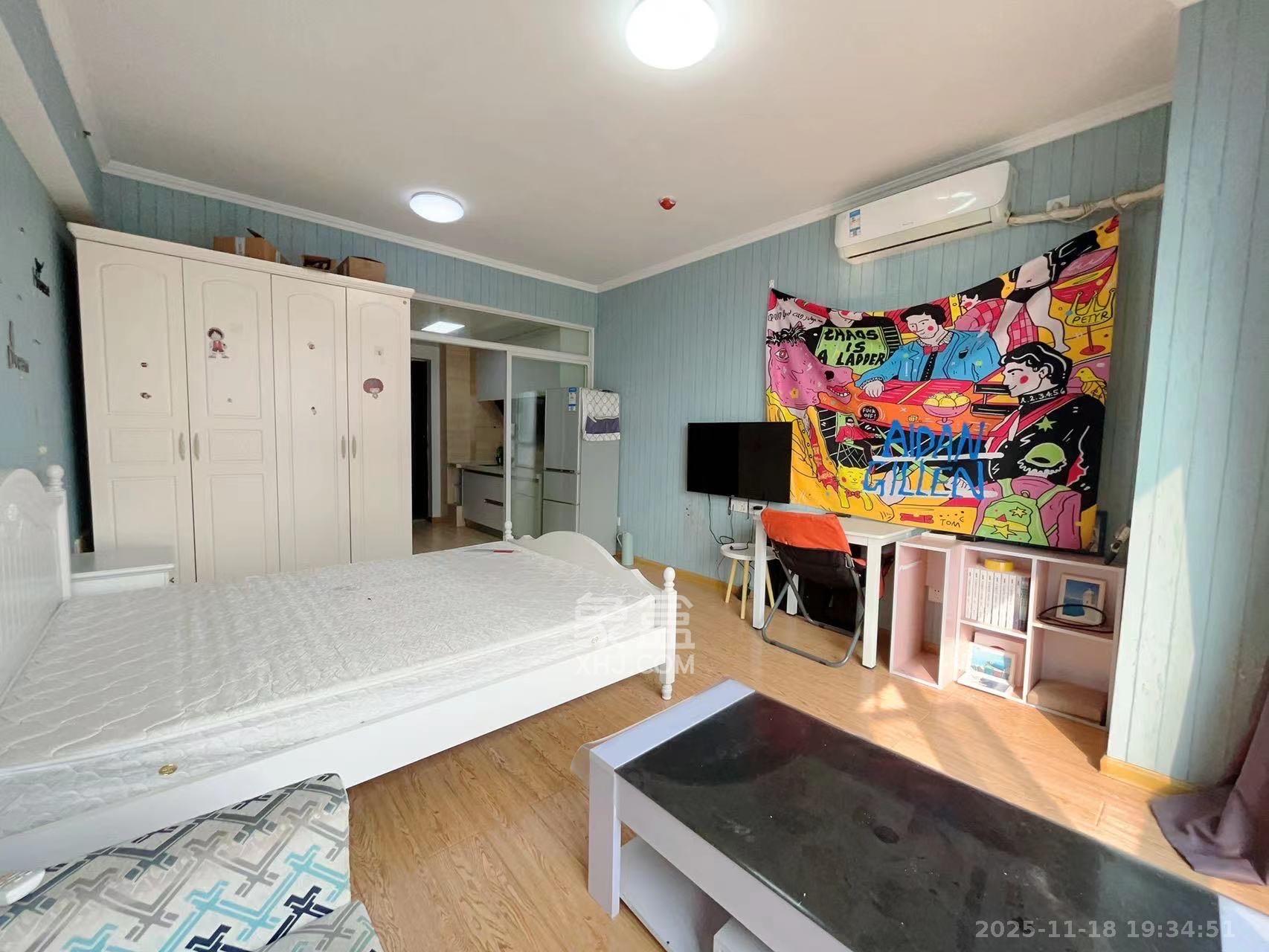 融科东南海  1室1厅1卫    1300.0元/月