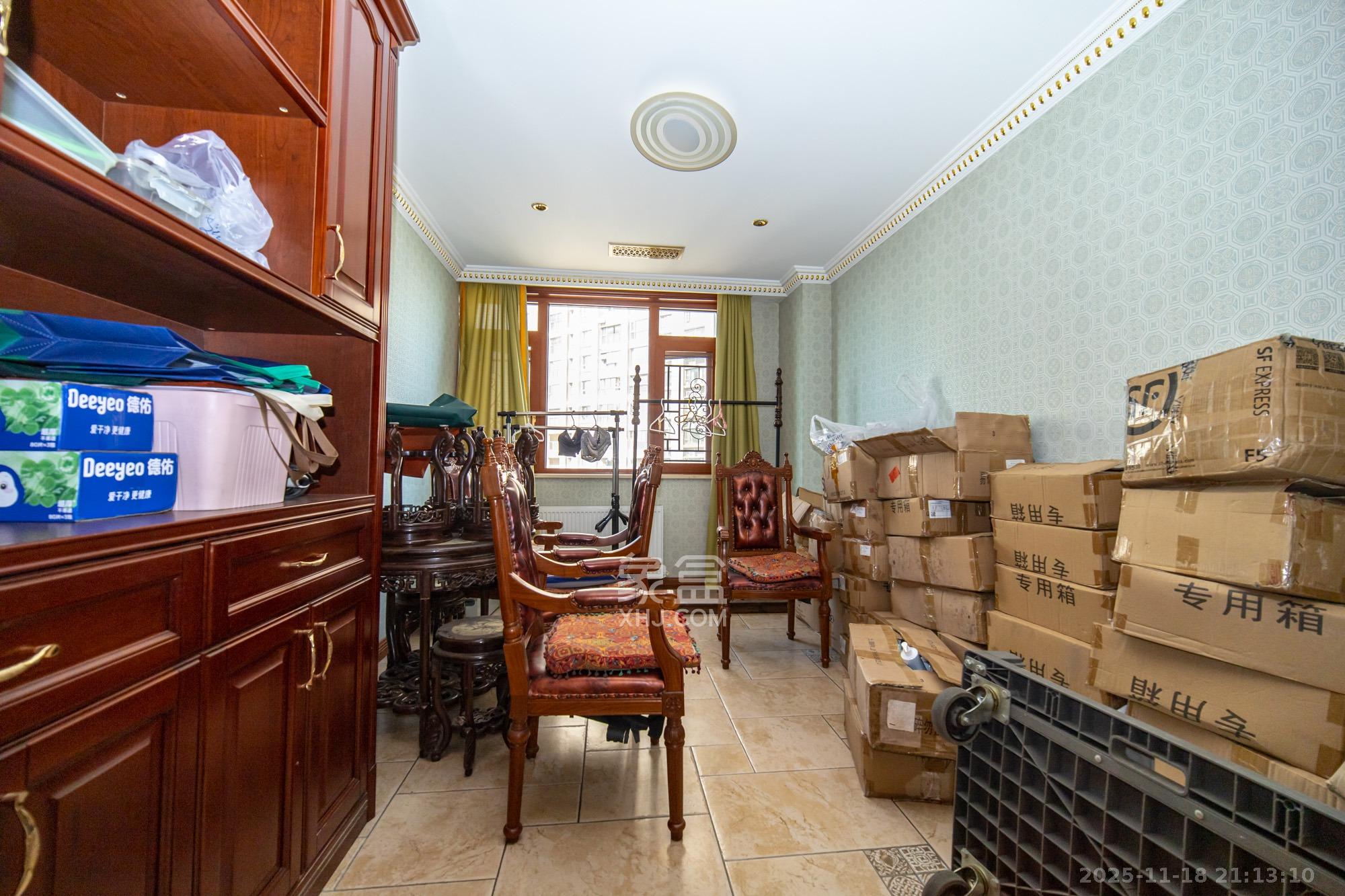 碧桂园威尼斯城  6室2厅4卫    418.0万卧室