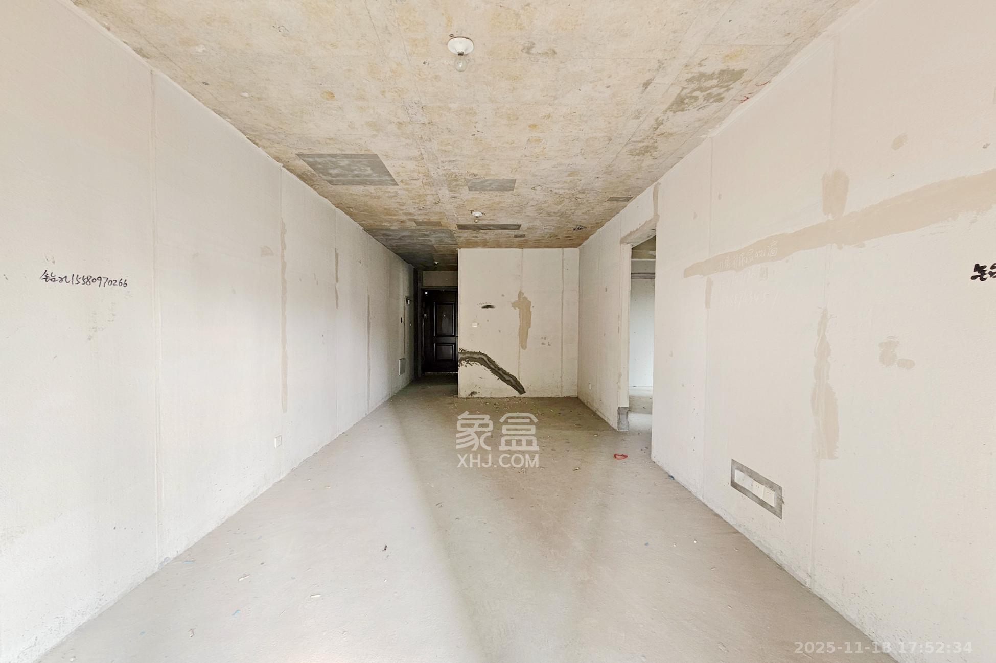 阳光城尚东湾蓝莓苑  2室2厅1卫    66.0万