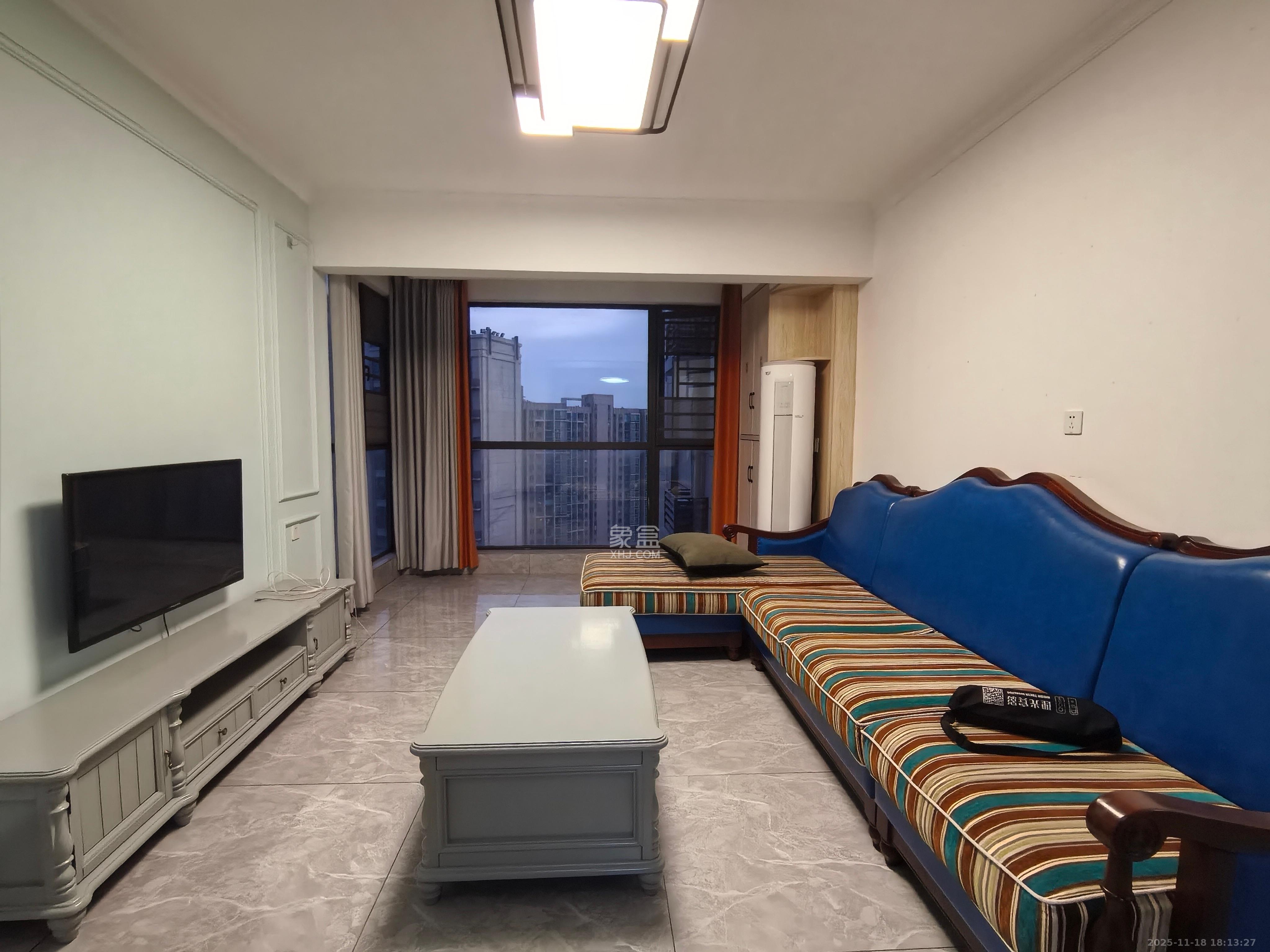 保利大都汇一期、二期 4室2厅2卫 3400.0元/月 保利大都汇一期、二期 4室2厅2卫 3400.0元/月室内图