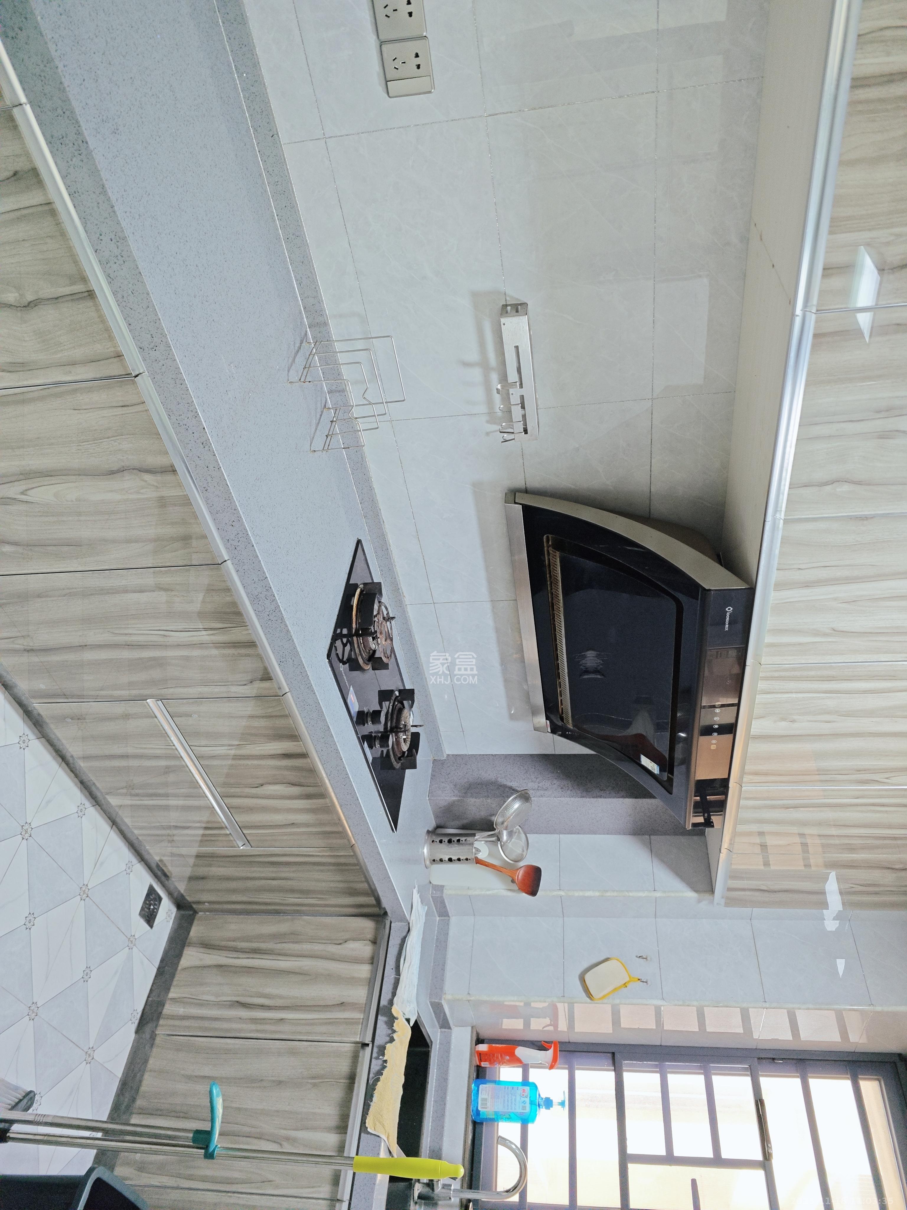 金南家园三期  2室1厅1卫    2100.0元/月室内图