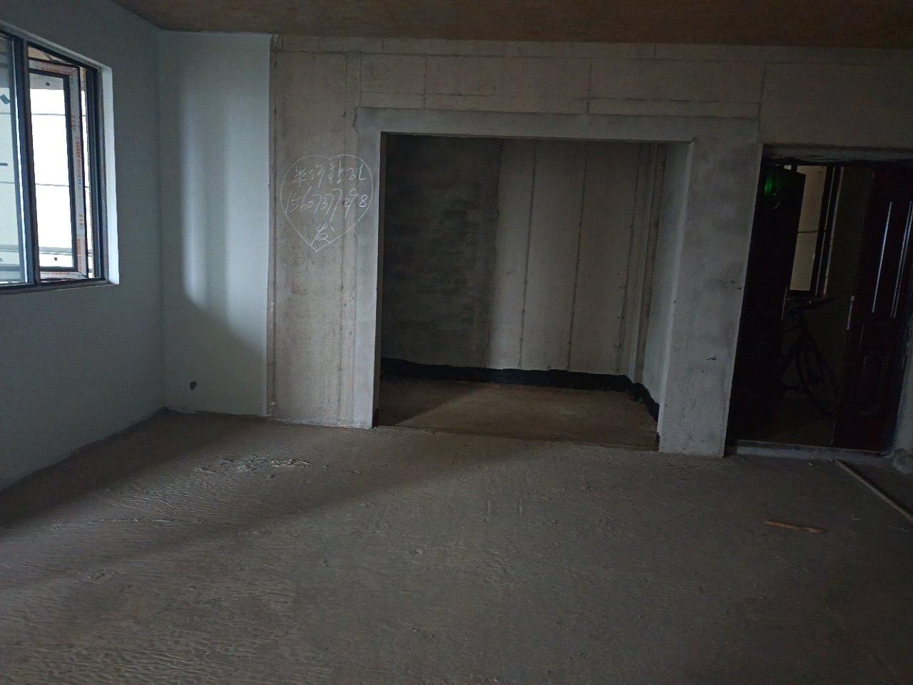 梓湖馨苑  3室2厅2卫    64.8万室内图1