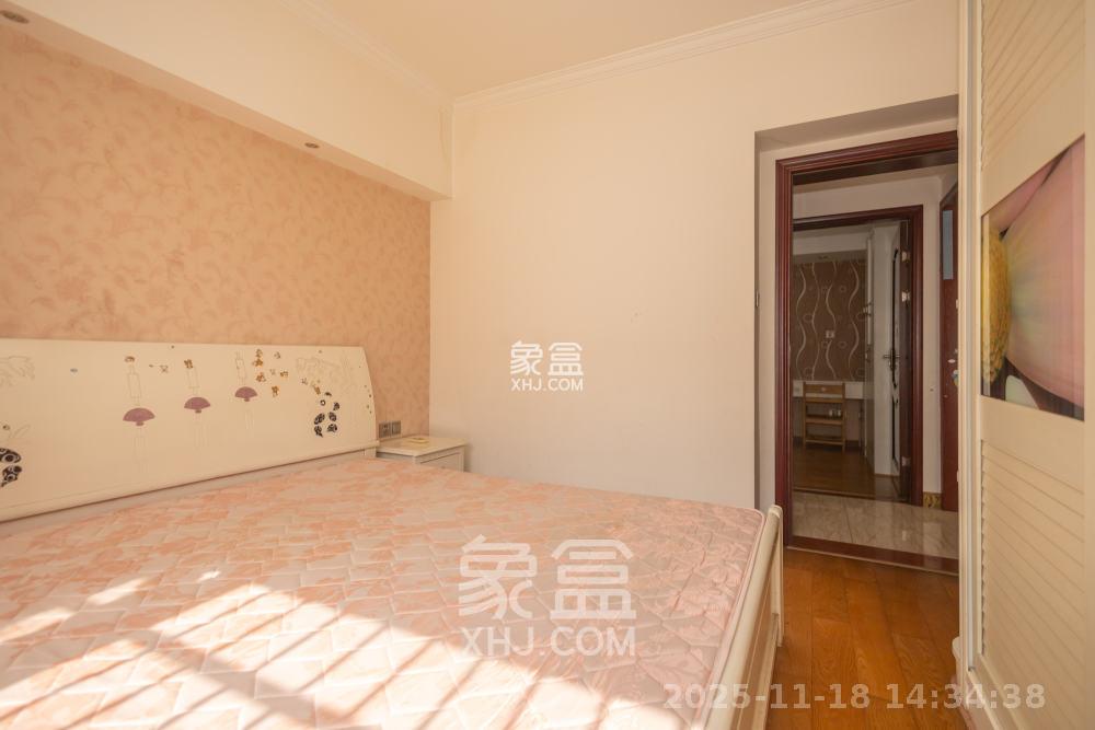 新长海广场 2室2厅1卫 1800.0元/月 新长海广场 2室2厅1卫 1800.0元/月室内图