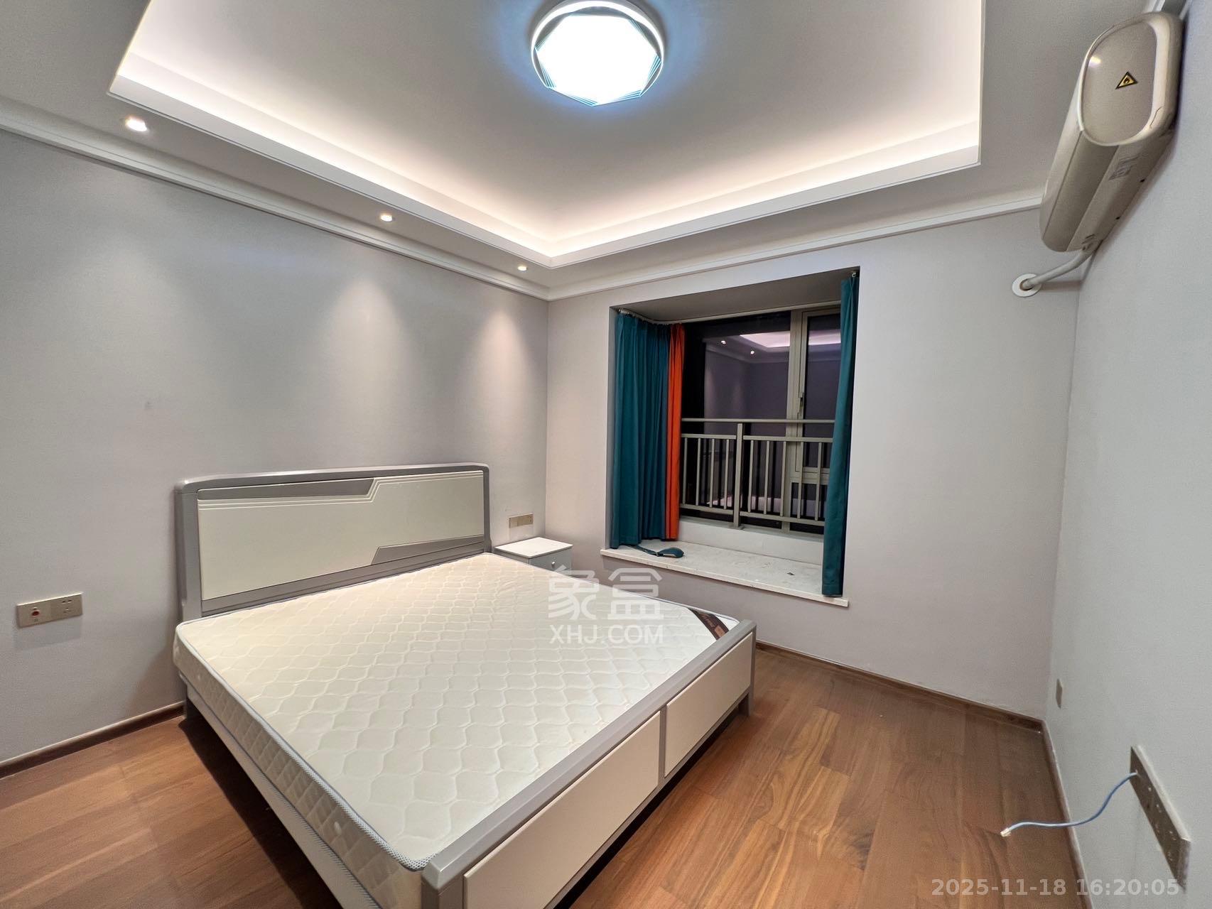 梅溪湖金茂湾  4室2厅2卫    3200.0元/月室内图