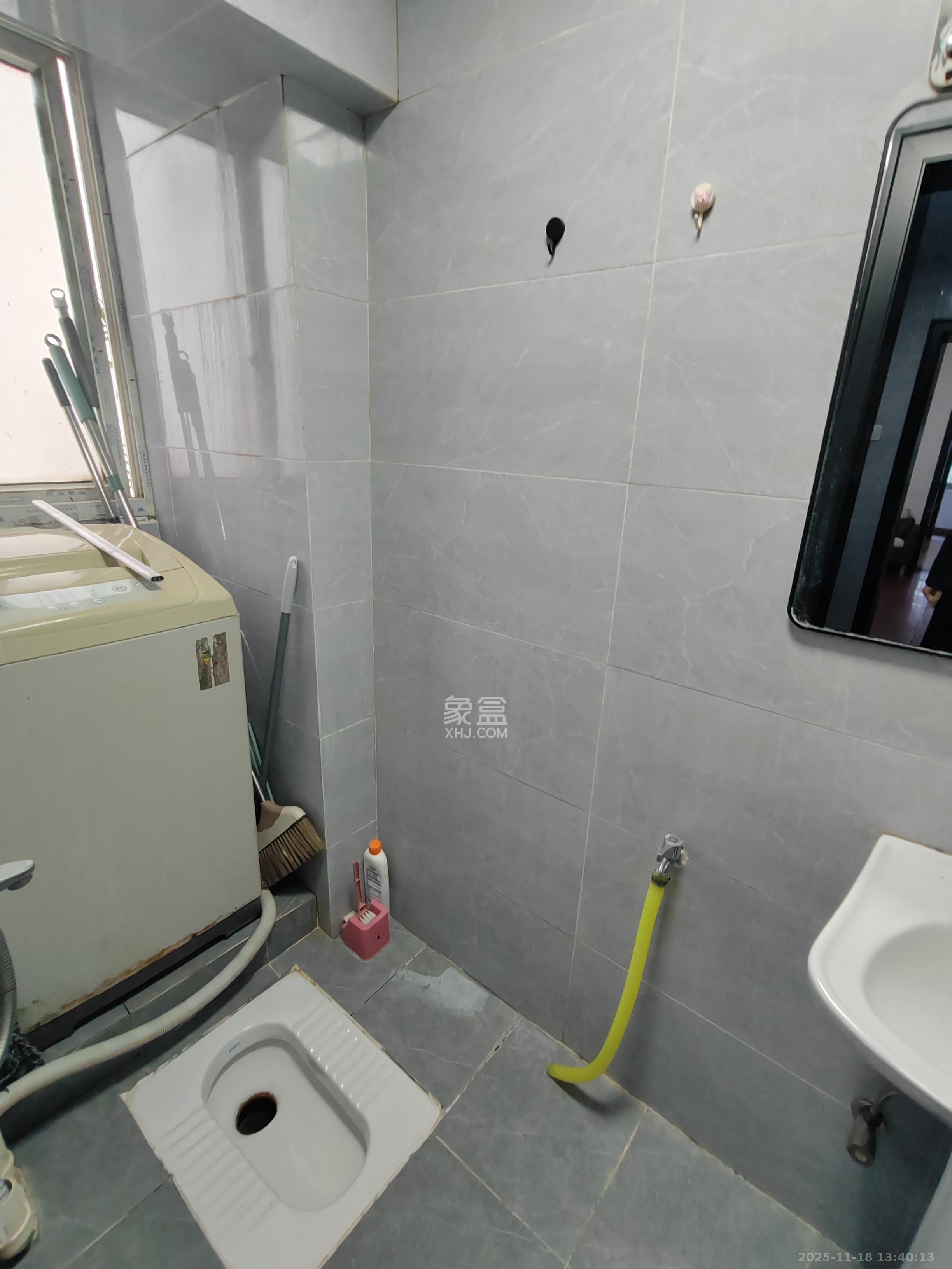 东牌楼街散盘  1室1厅1卫    1900.0元/月室内图