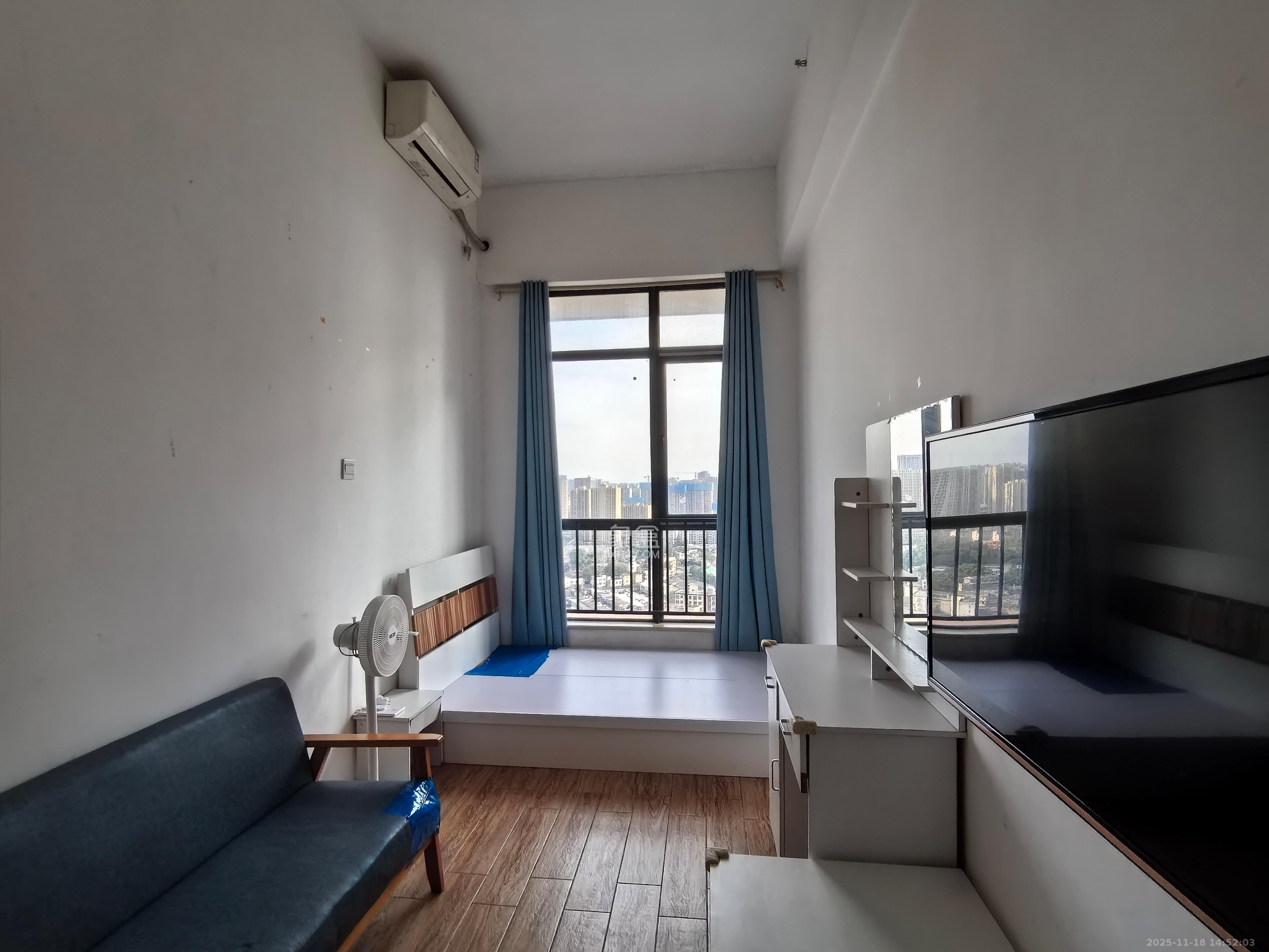 叠彩兰亭  1室1厅1卫    800.0元/月室内图