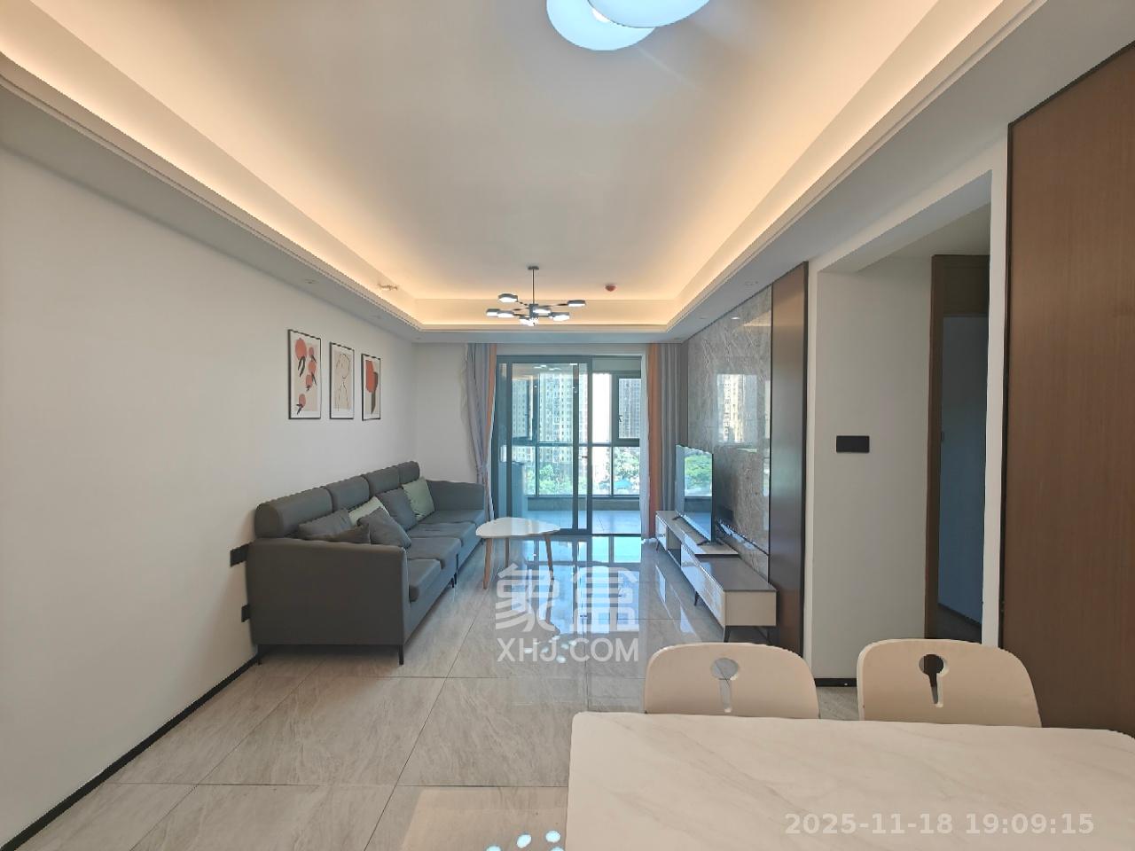 万科魅力之城天阔里  3室2厅1卫    2500.0元/月