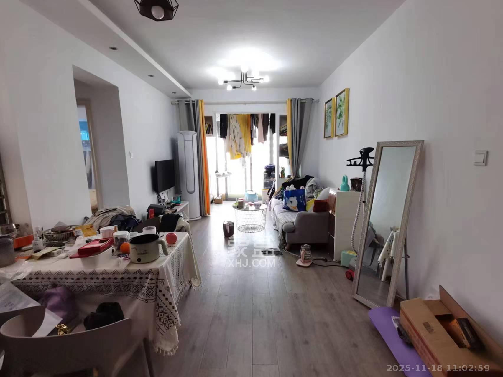 银港水晶城  1室1厅1卫    1700.0元/月室内图