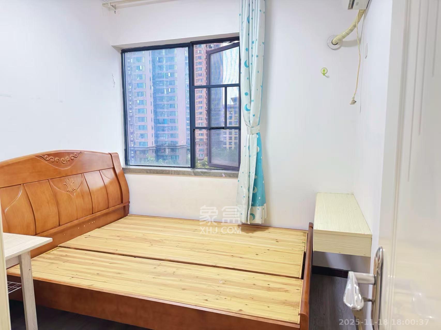 富春山 3室2厅2卫 2400.0元/月 富春山 3室2厅2卫 2400.0元/月室内图