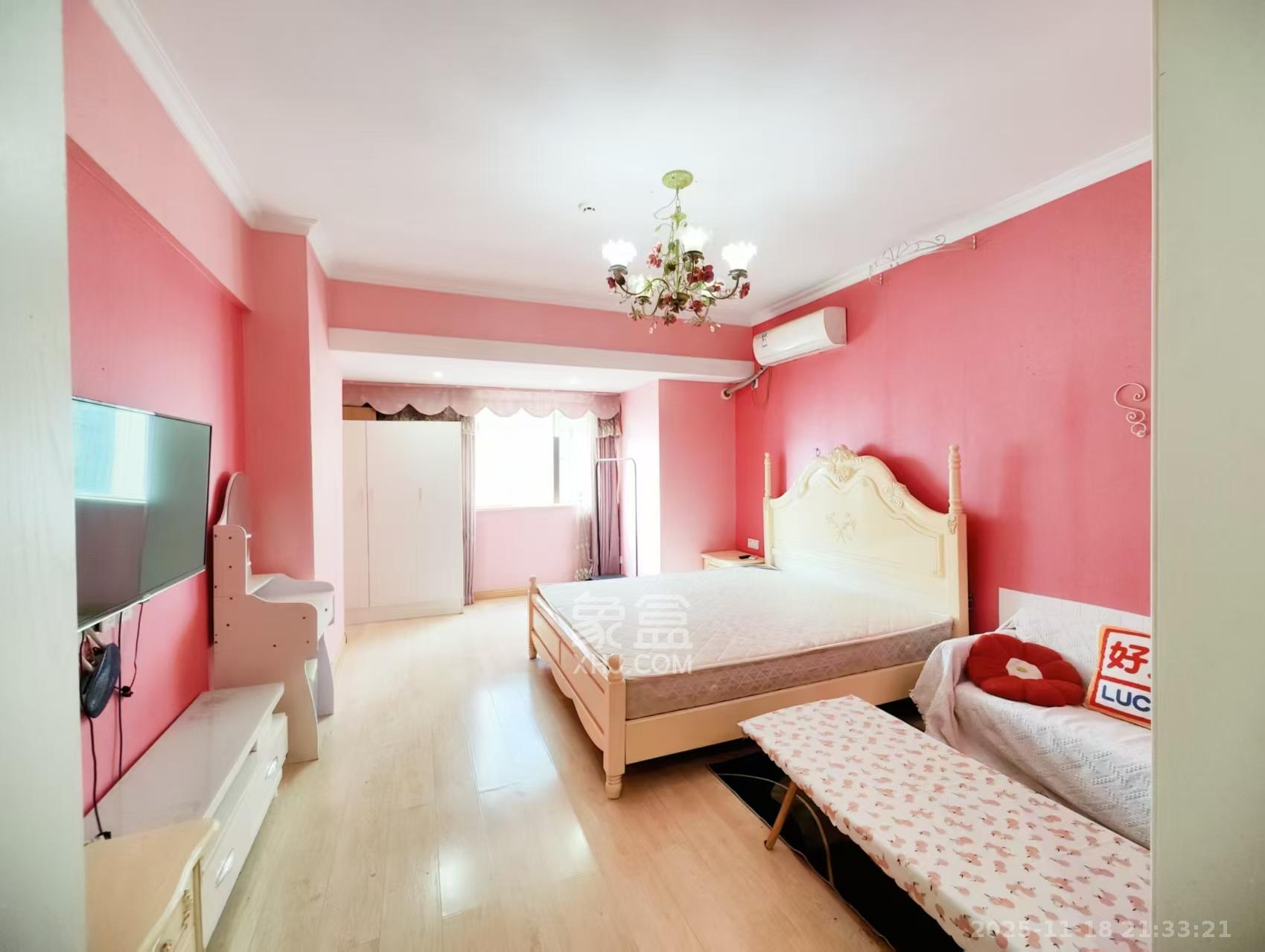 五江天街北区  1室1厅1卫    1300.0元/月