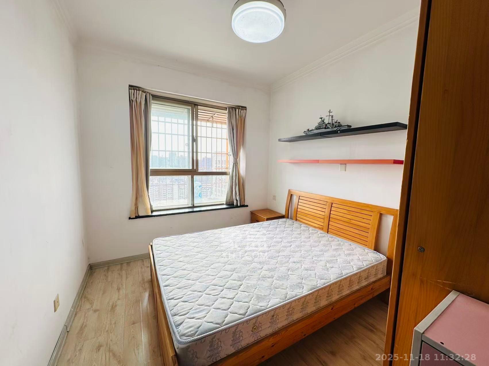 白沙晶城  1室1厅1卫    1800.0元/月室内图