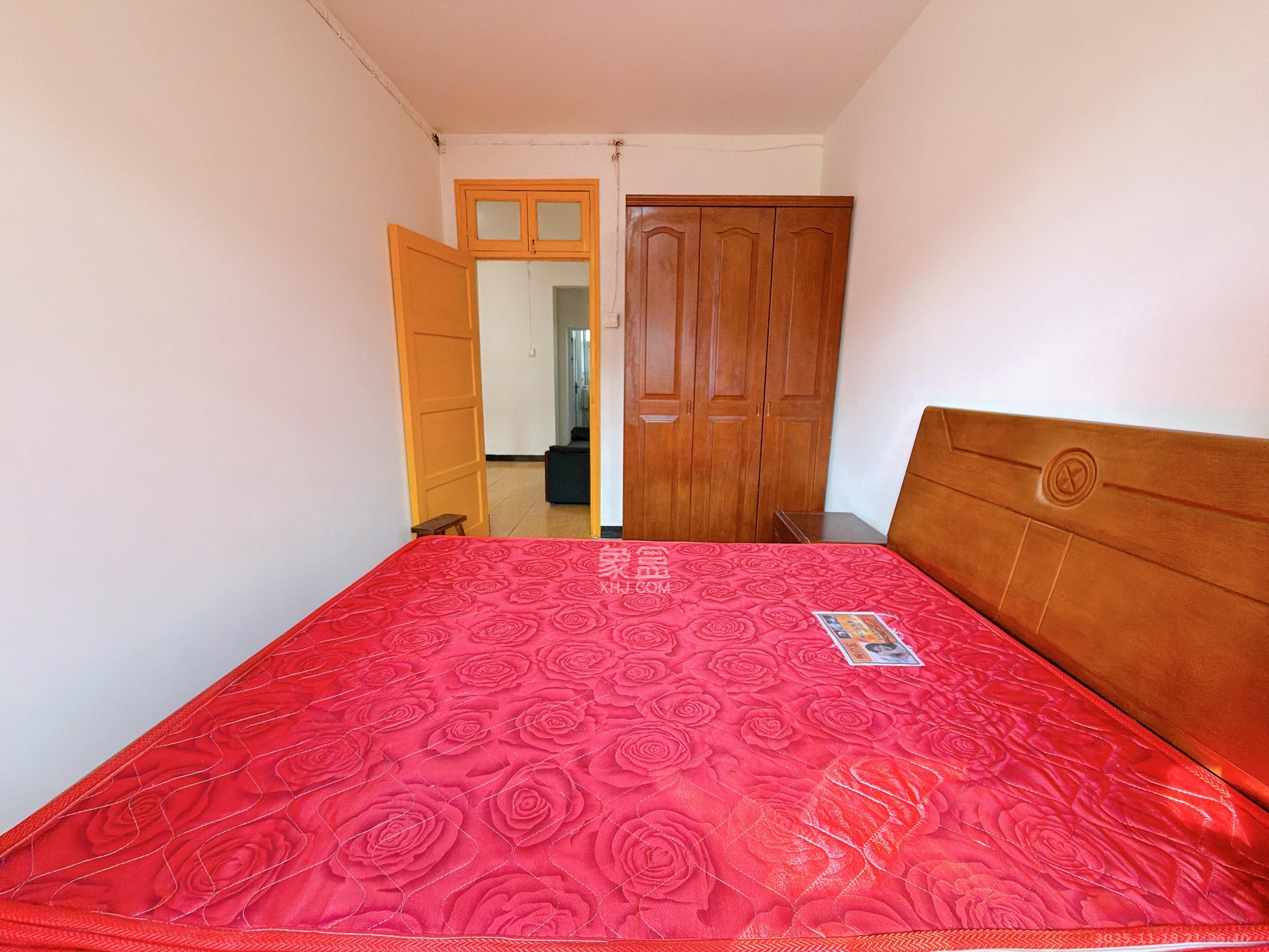 东风一村社区房（王家垅）  2室1厅1卫    1280.0元/月室内图