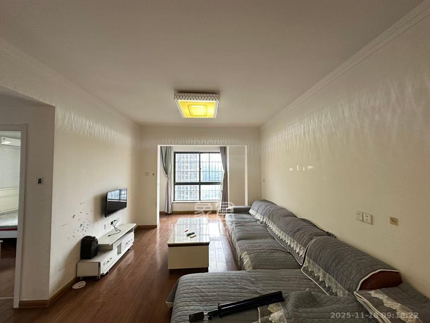 天麓尚层 2室2厅1卫 1800.0元/月 天麓尚层 2室2厅1卫 1800.0元/月室内图