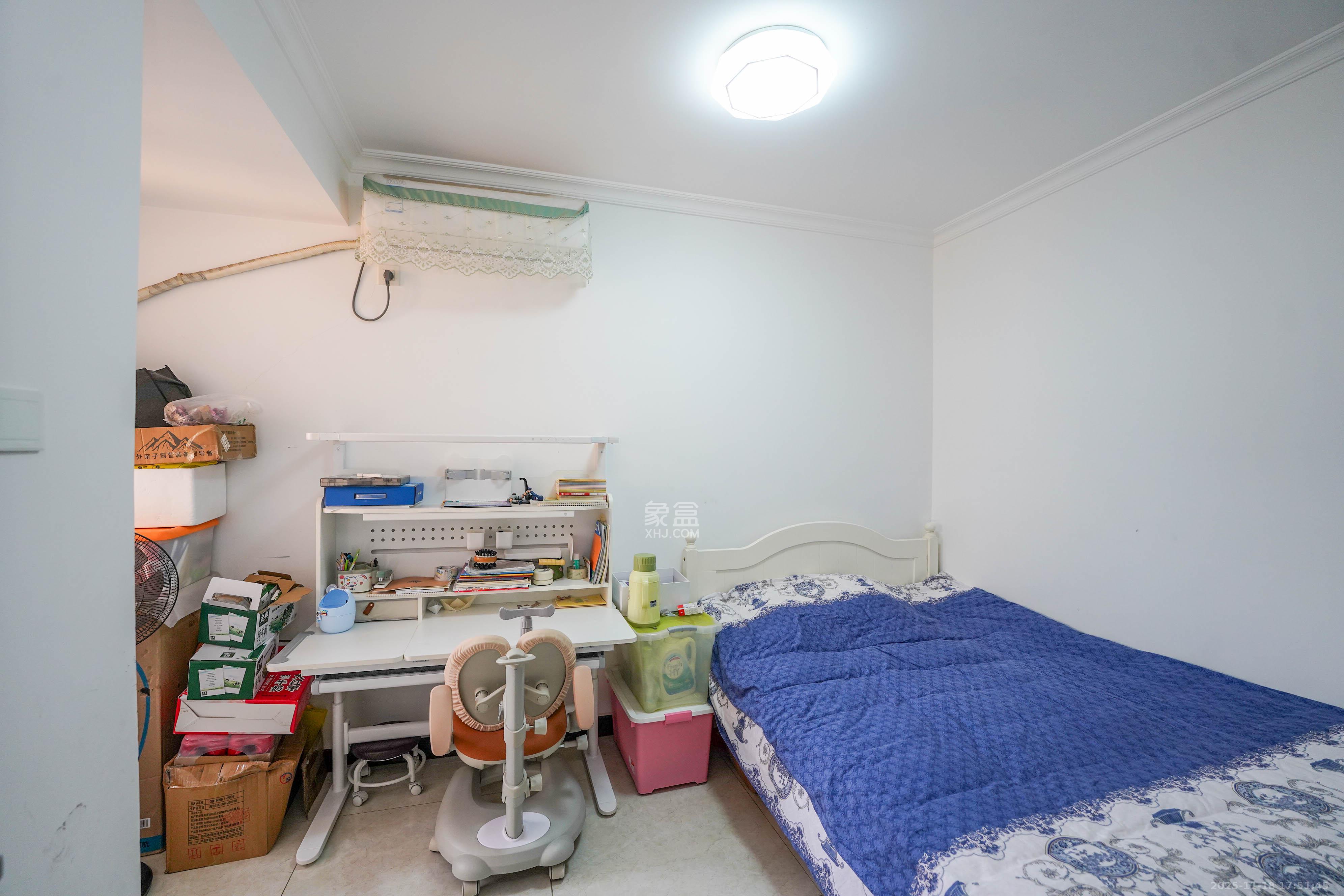 丽发新城  2室2厅1卫    58.0万卧室