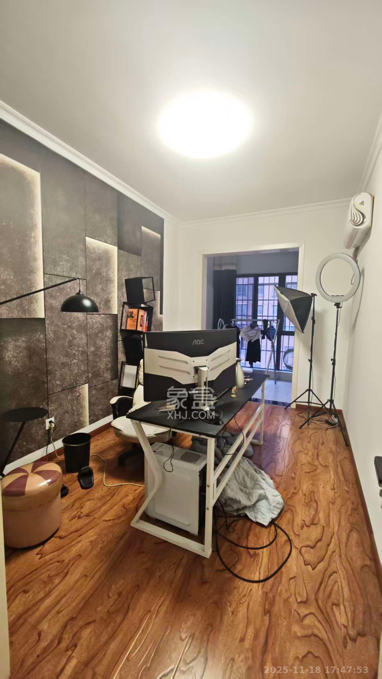 湖湘林语三期  3室2厅2卫    69.0万室内图