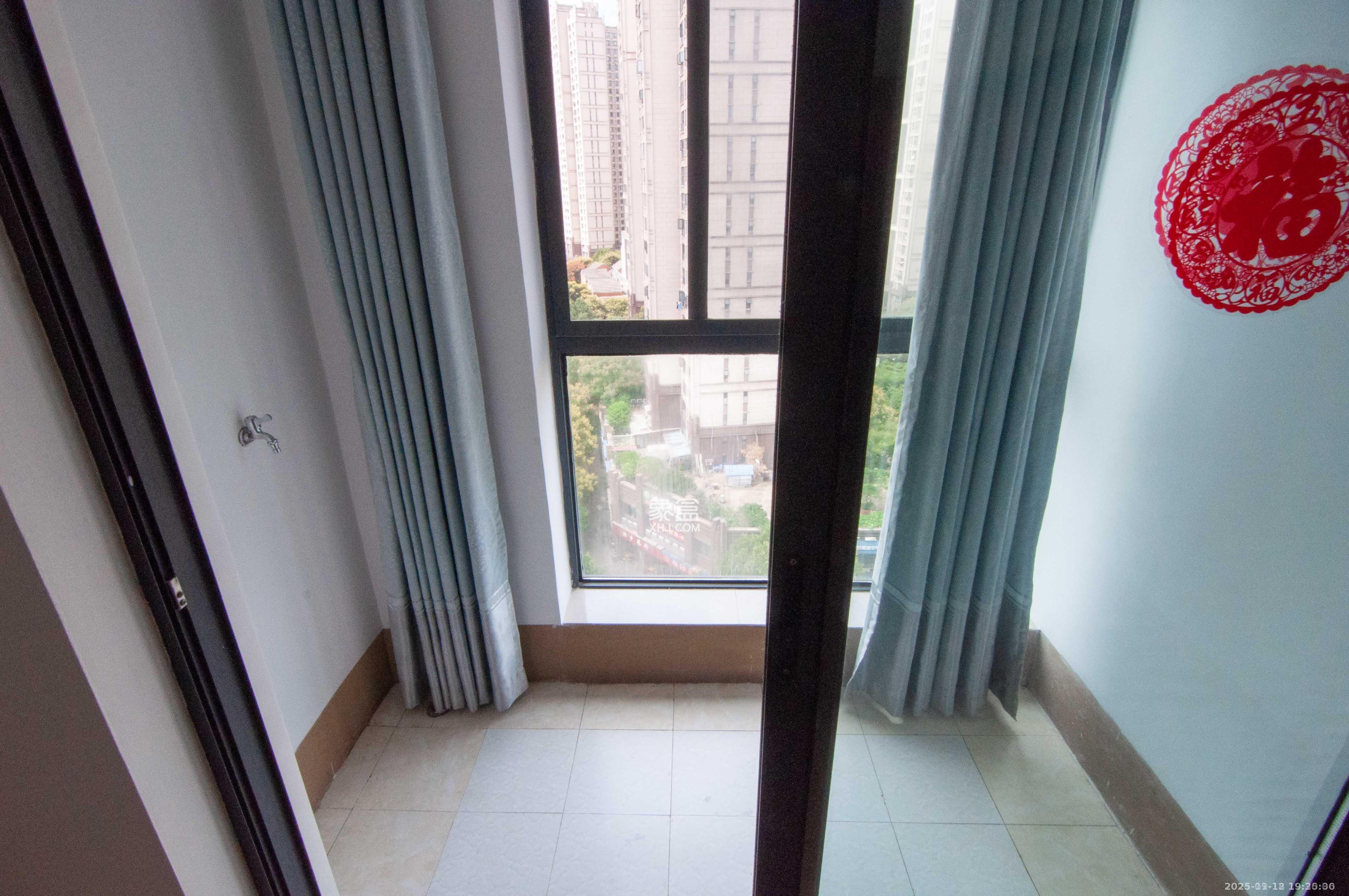 中海梅溪湖壹号 3室2厅1卫 2500.0元/月 中海梅溪湖壹号 3室2厅1卫 2500.0元/月室内图